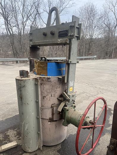 ODERMATH LADLE 1.5 TON TEA POT TYPE WITH LINING FORM - undefined