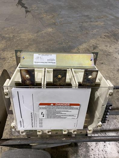 TOSHIBA HCV-1JBU LOW VOLTAGE VACUUM CONTACTOR 1500V 600A 42KA 100-240V AC/DC - undefined
