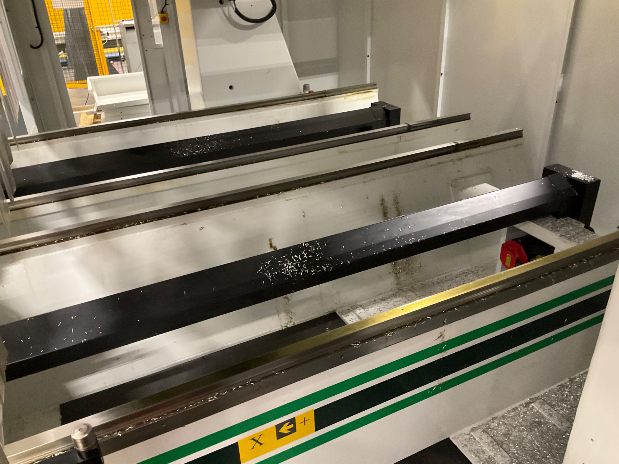 2022 C.R ONSRUD 98E18 CNC ROUTER - undefined