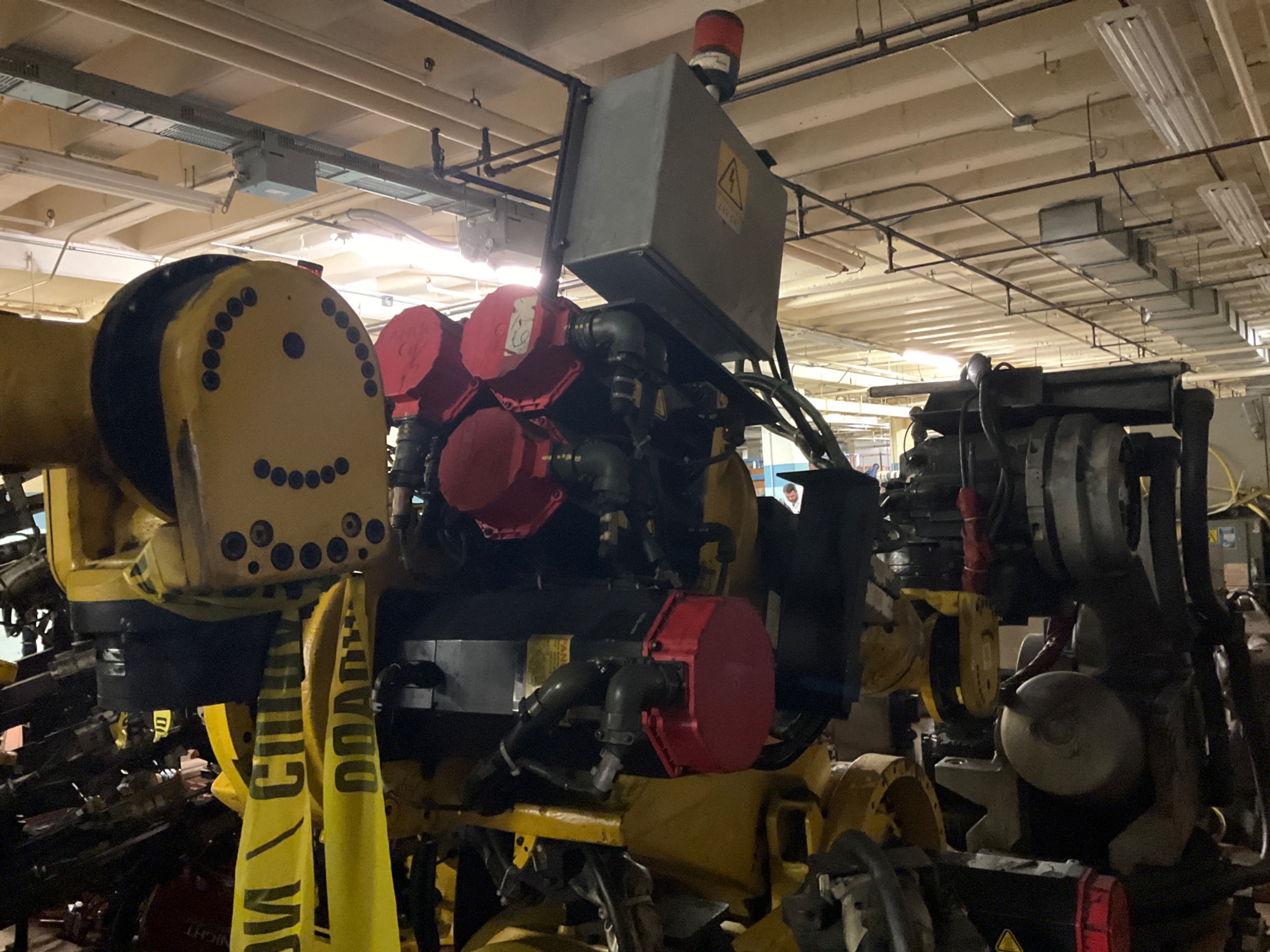 2000 FANUC S-430I W ARTICULATED ROBOT - undefined