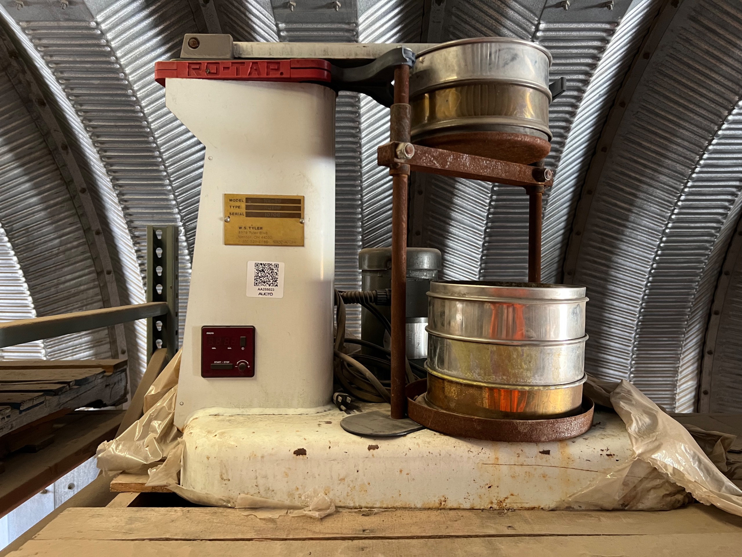 W.S. TYLER RX-29 SIEVE SHAKER - undefined
