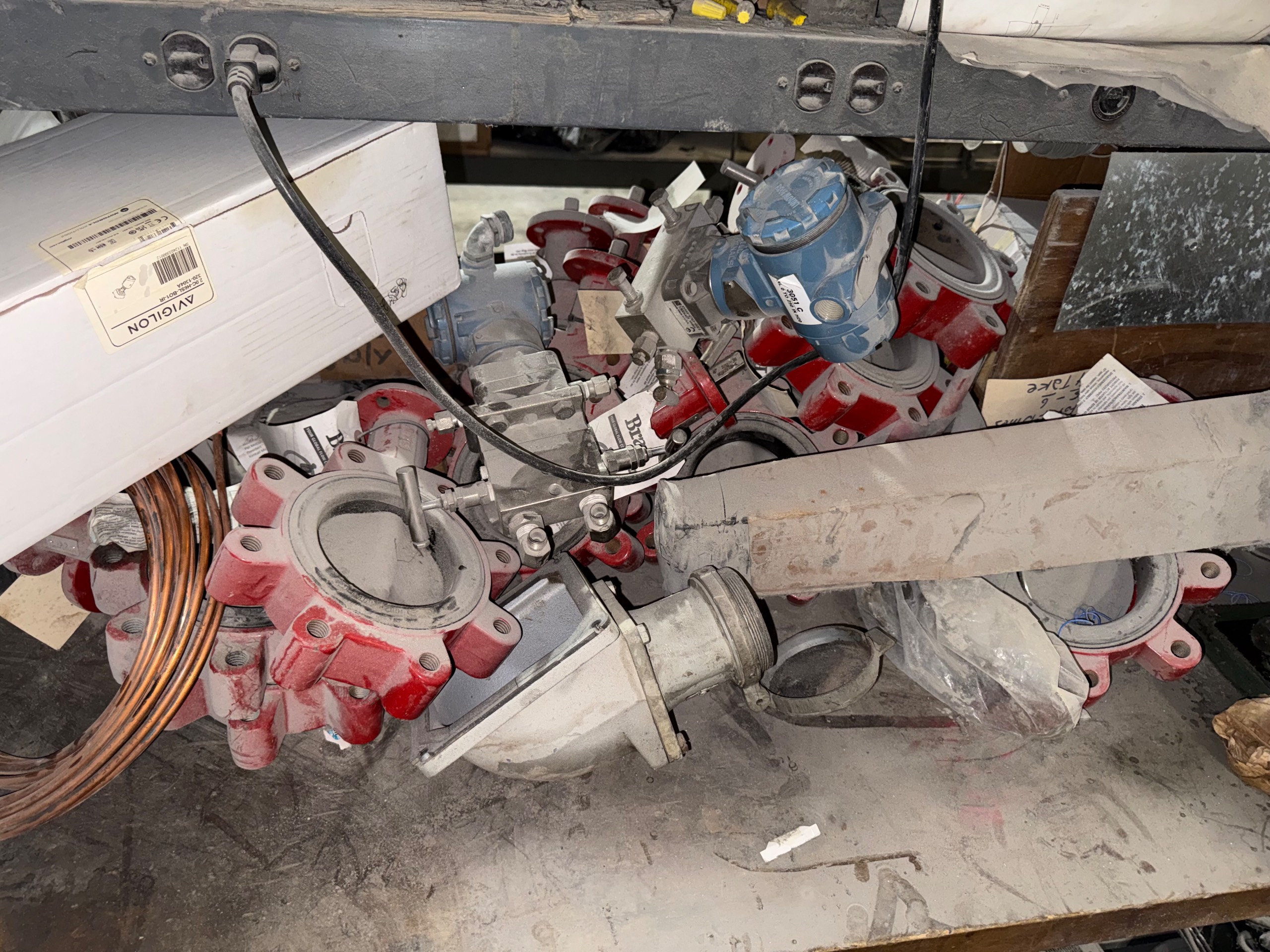 BULK CONTENTS OF INSTRUMENT ROOM - undefined