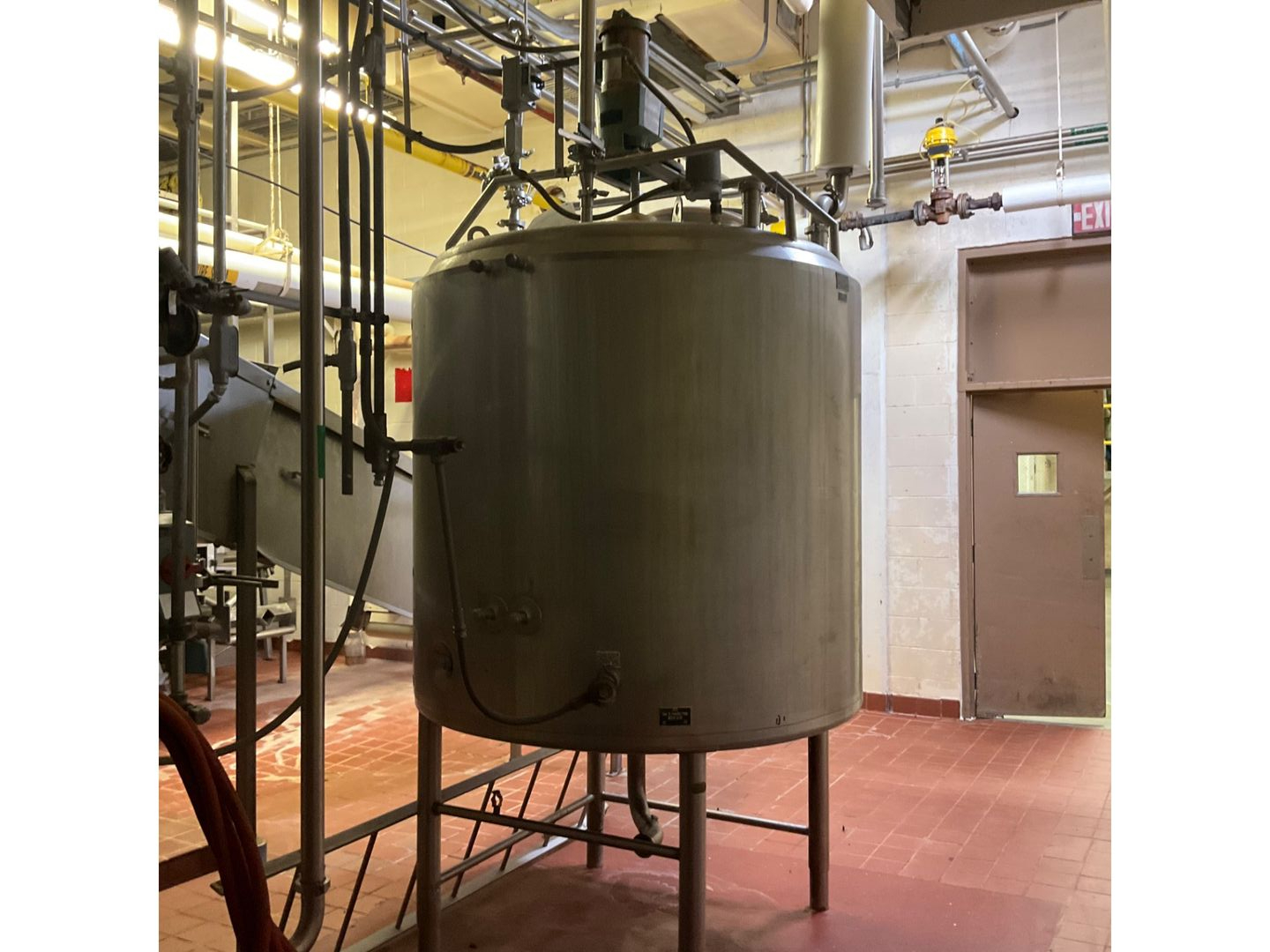 MIXER TANK 600 GALLON - undefined