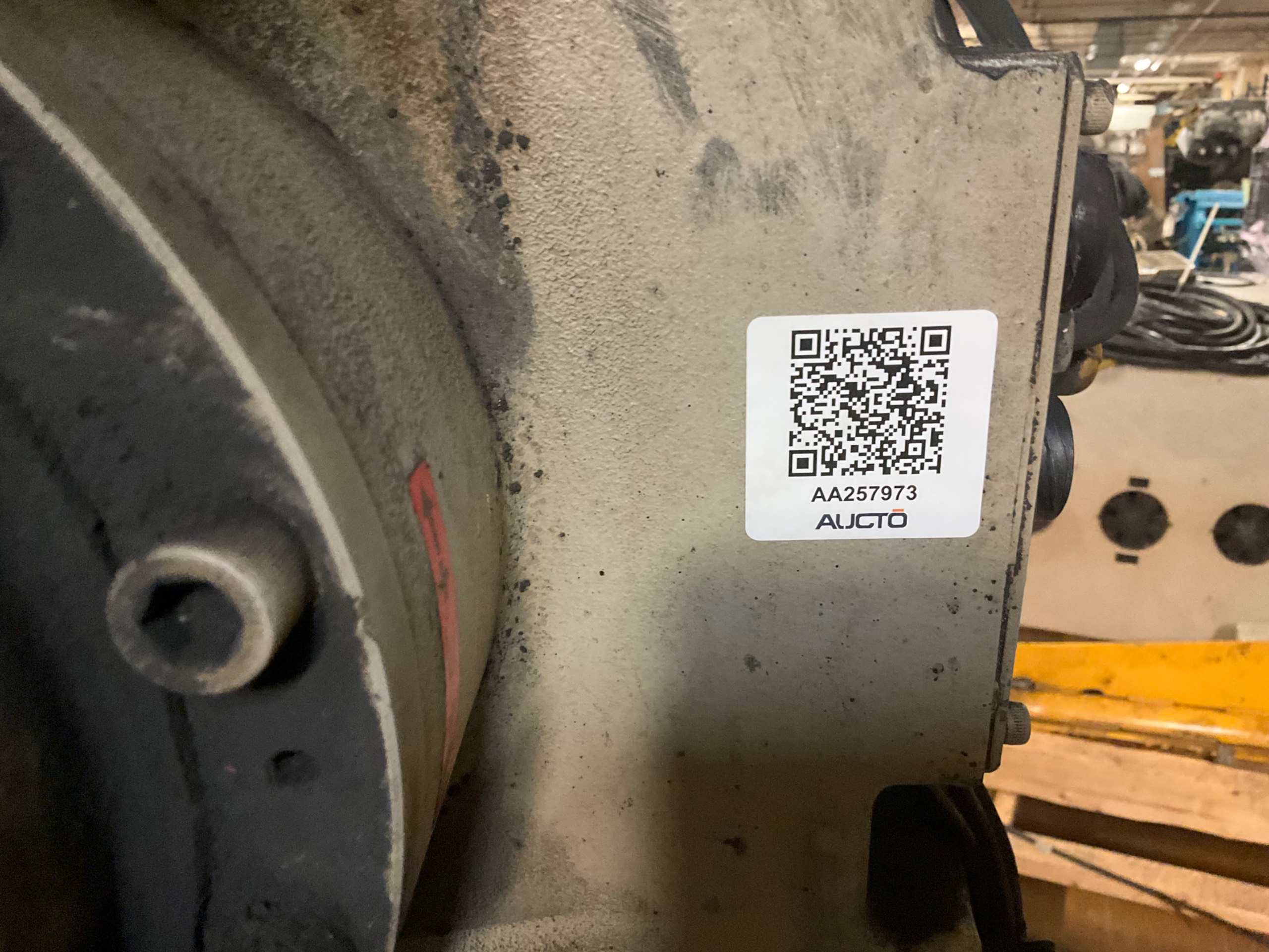 YASKAWA MOTOMAN-UP200 ARTICULATED ROBOT - undefined