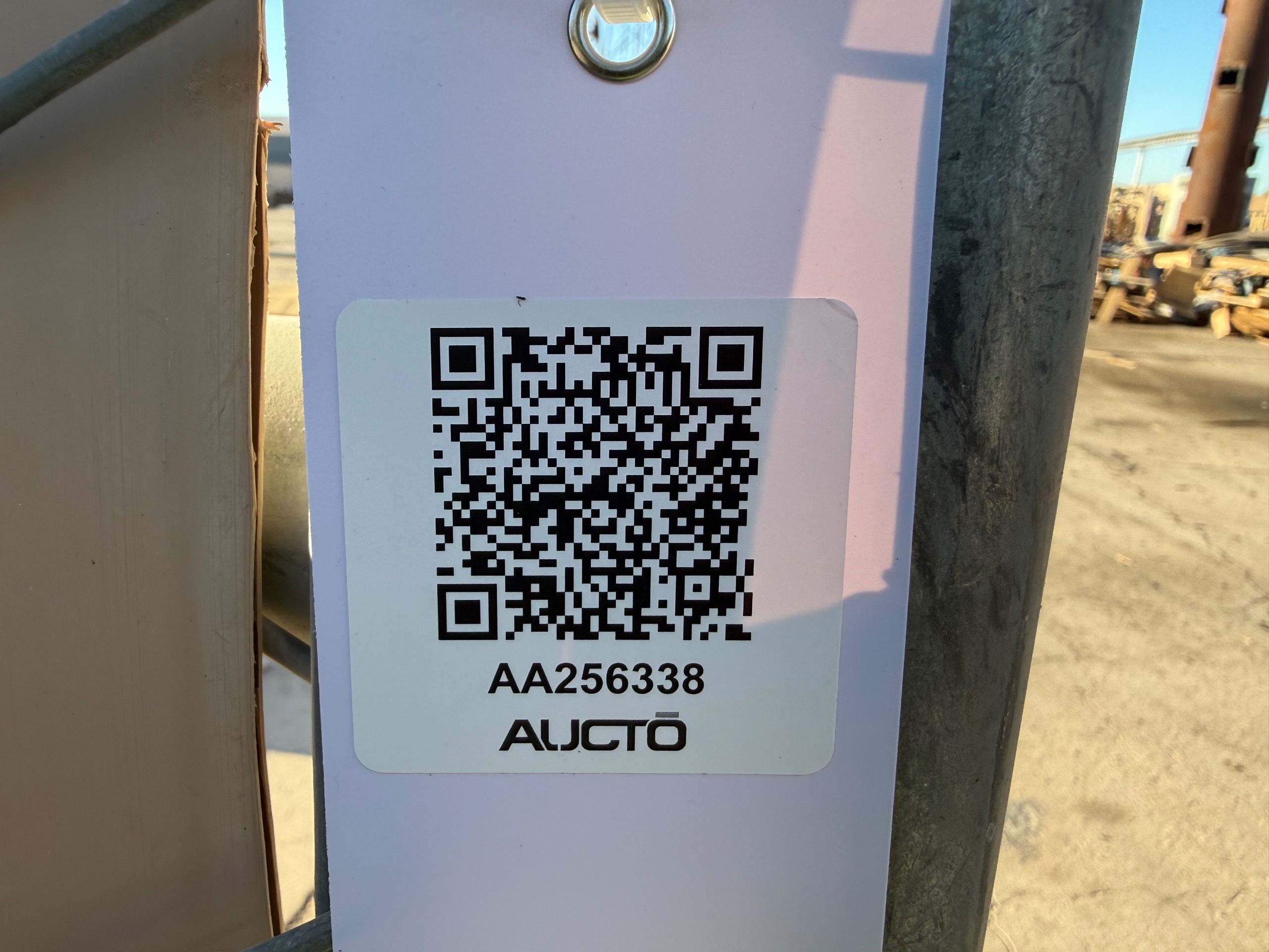 BULK QTY OF INDUSTRIAL PARTS - undefined