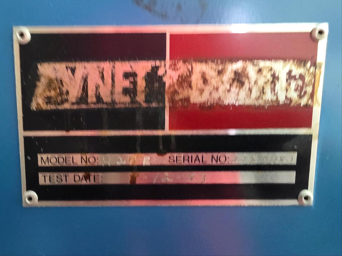 1982 AVNET H20E DIE CASTING MACHINE - undefined