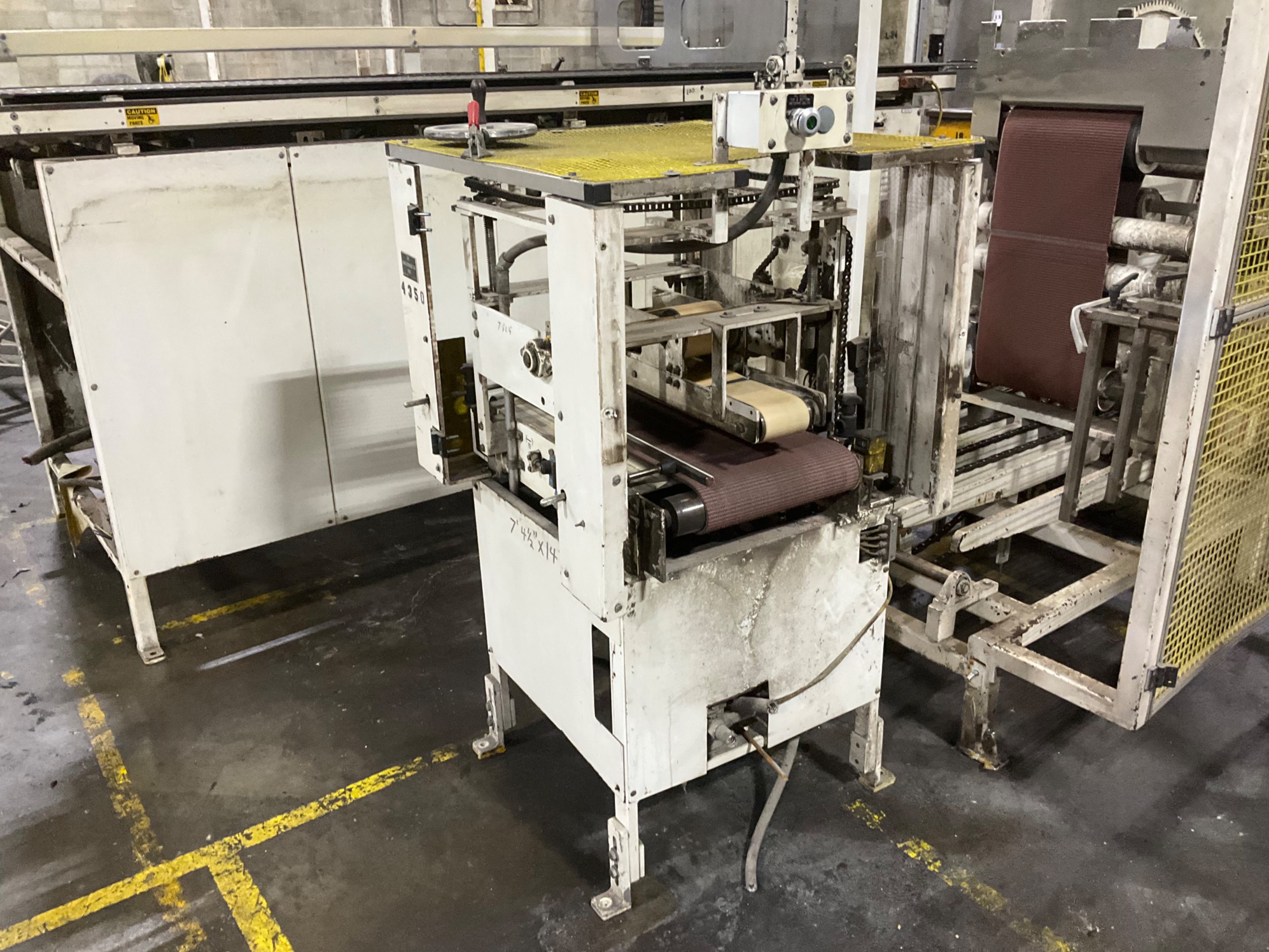 CASE FORMER MACHINE - undefined