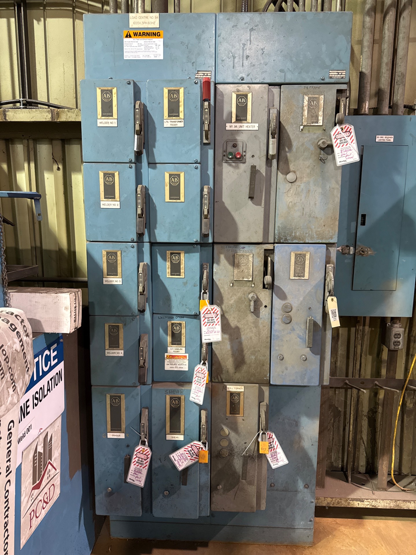 BULK QTY OF ALLEN-BRADLEY MOTOR STARTERS - undefined