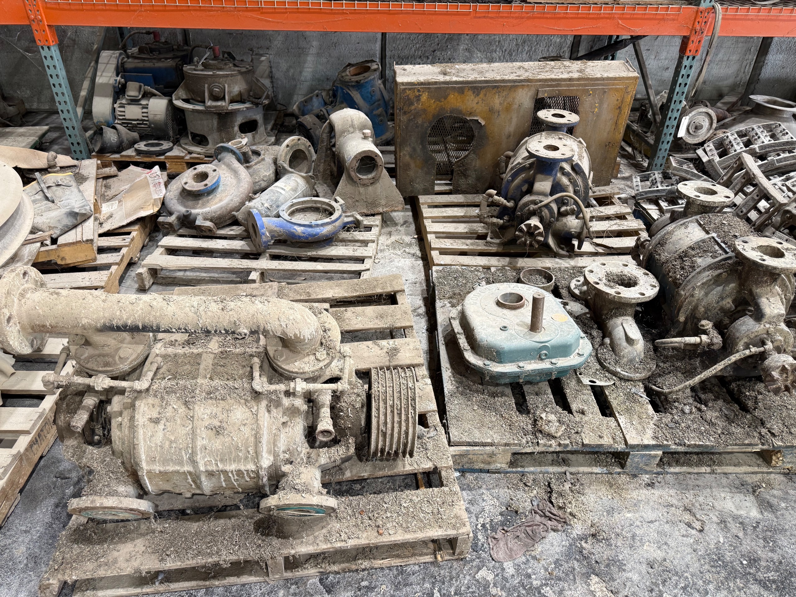 BULK QTY OF INDUSTRIAL PARTS - undefined