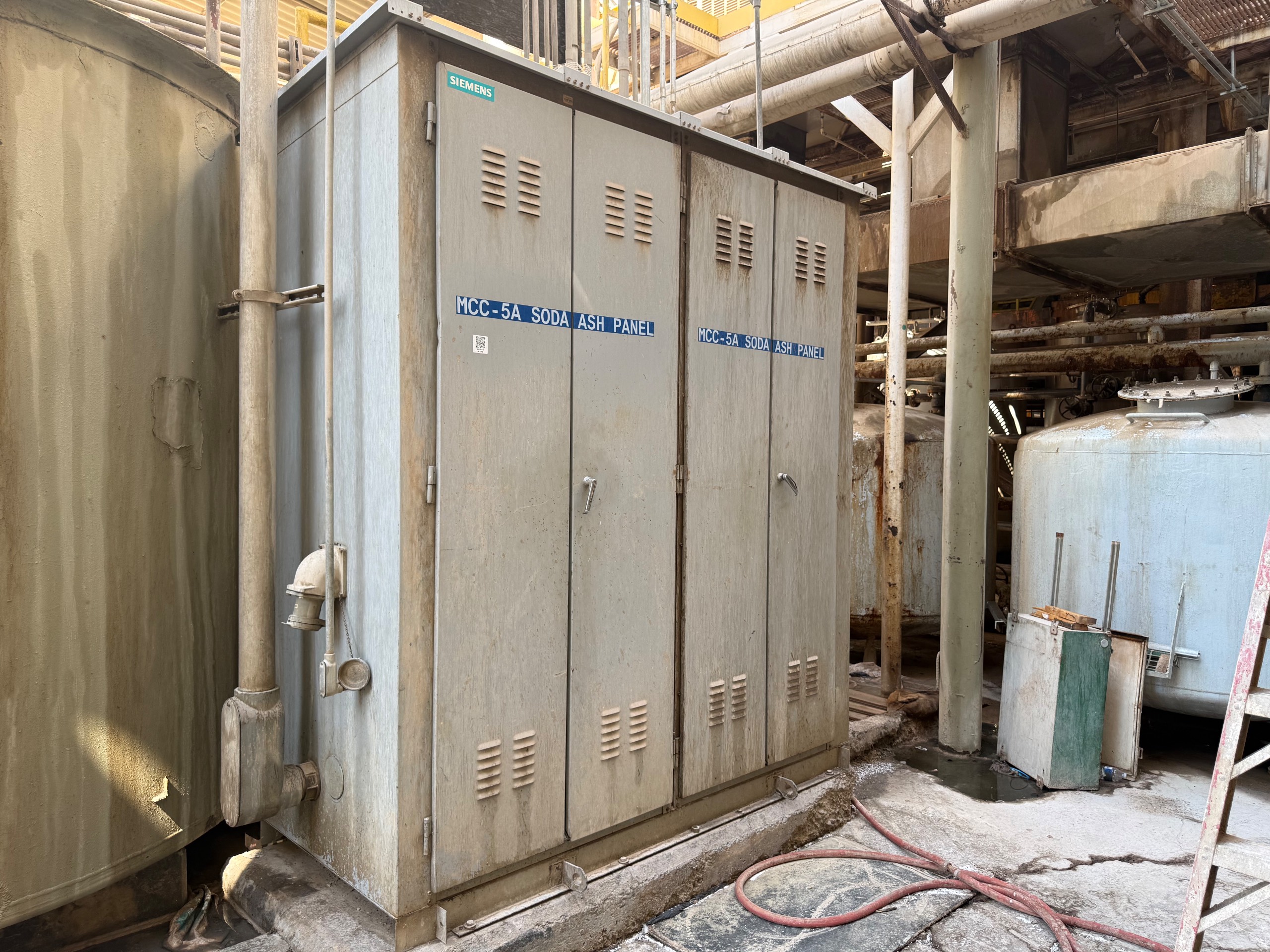 BULK QTY OF SIEMENS MCC, 4 SECTIONS - undefined