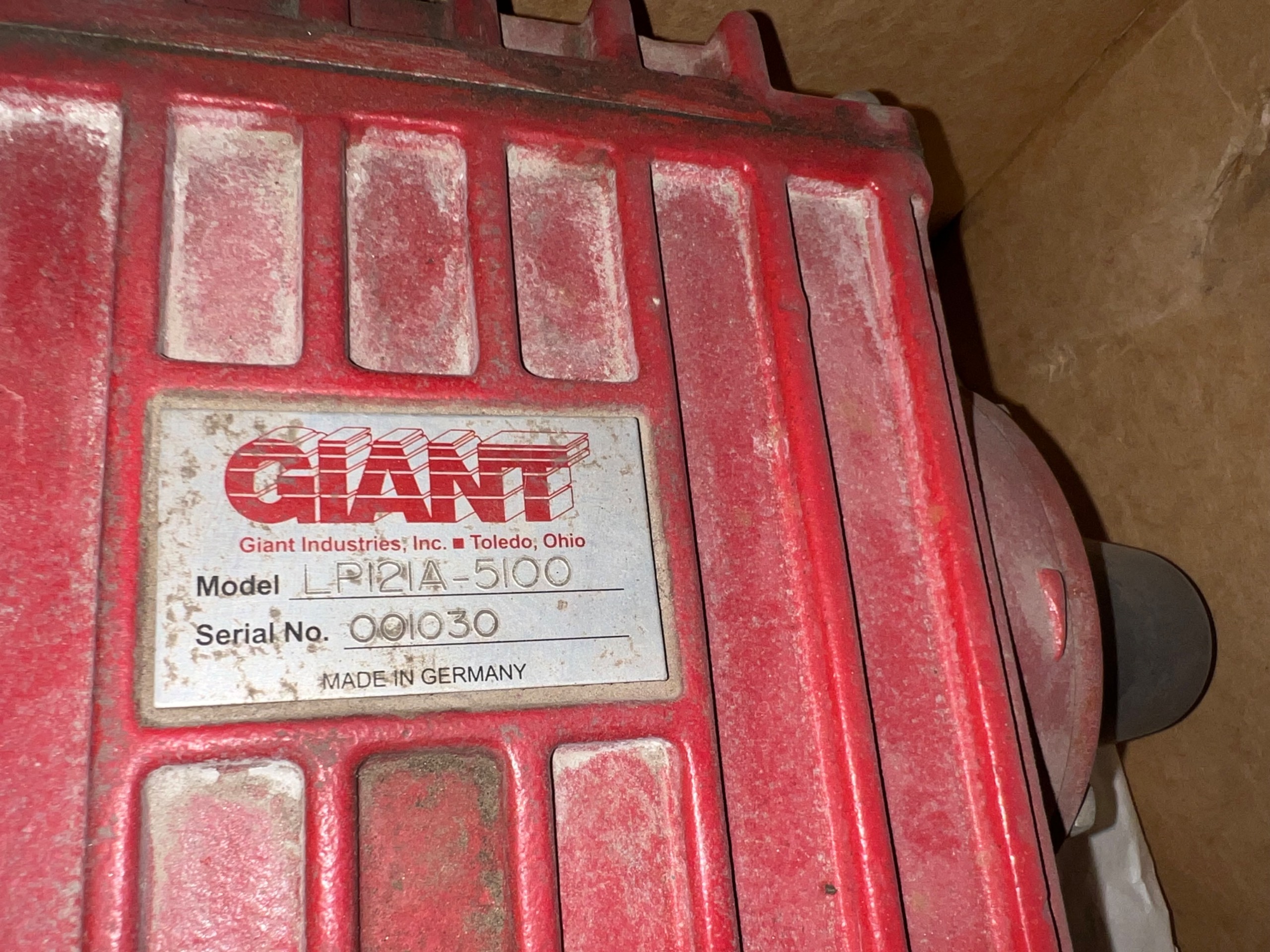 GIANT LP121A-5100 PUMP - undefined
