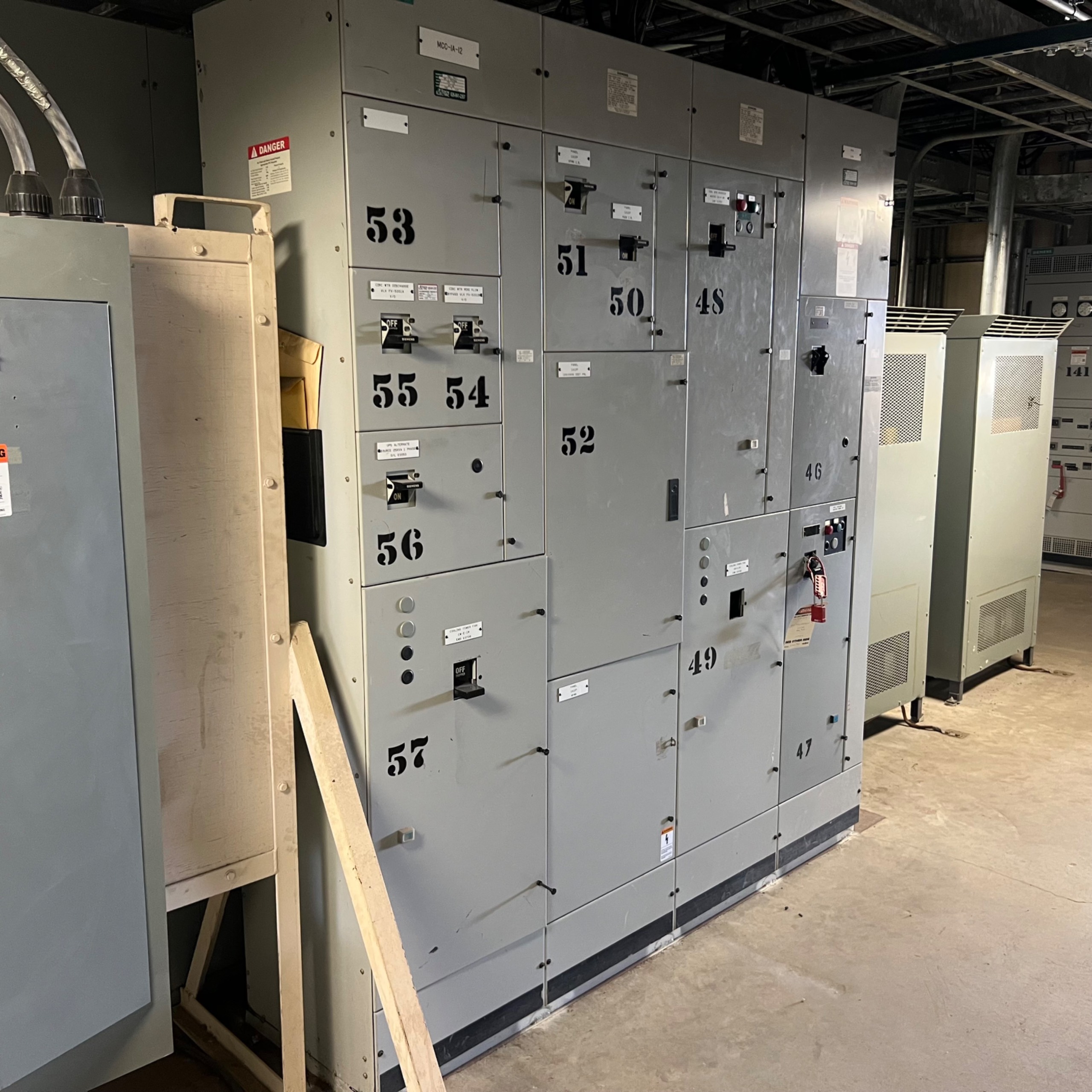 BULK QTY OF SIEMENS MOTOR CONTROL CENTERS - undefined