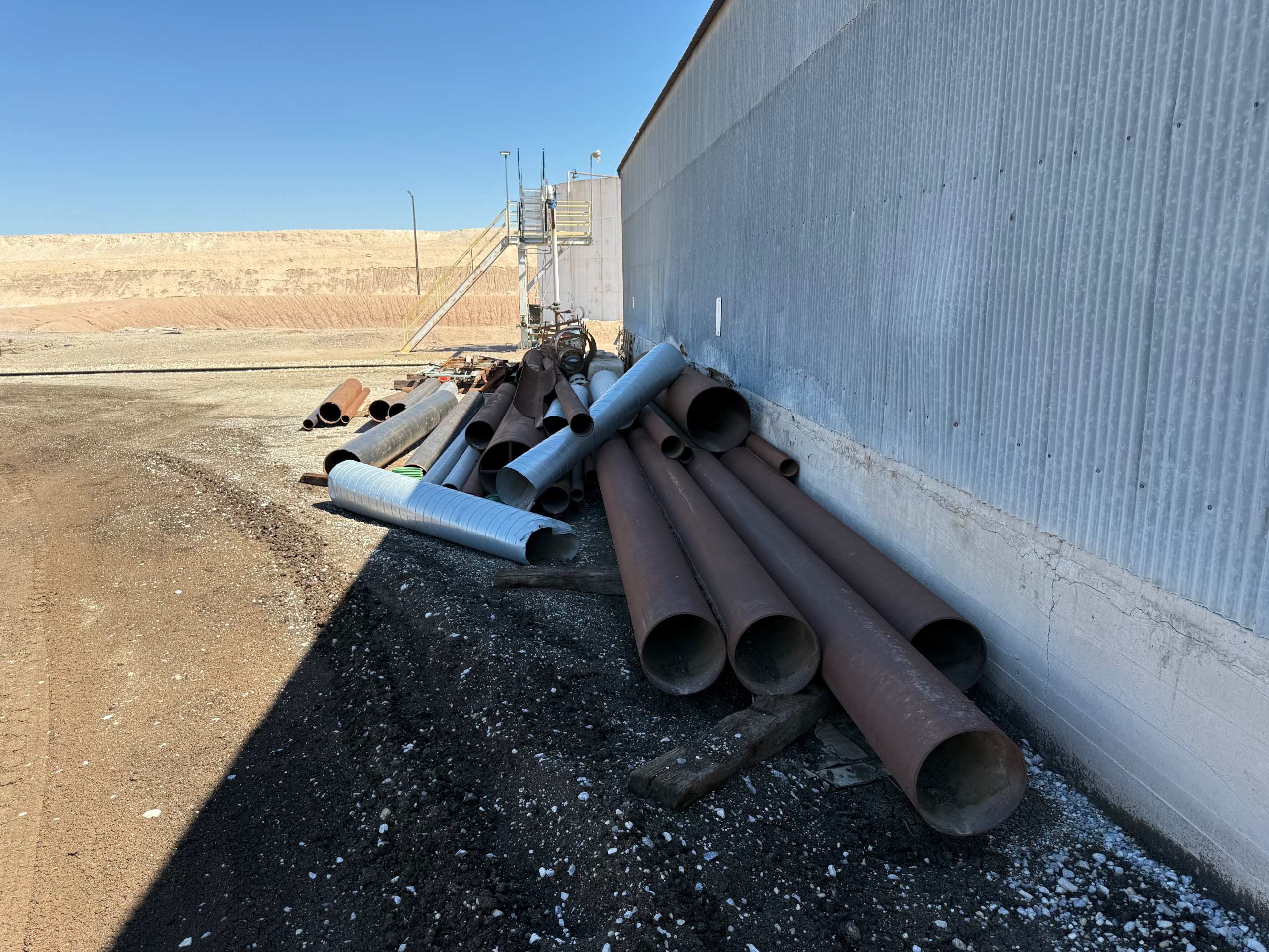 BULK QTY OF STEEL PIPES - undefined