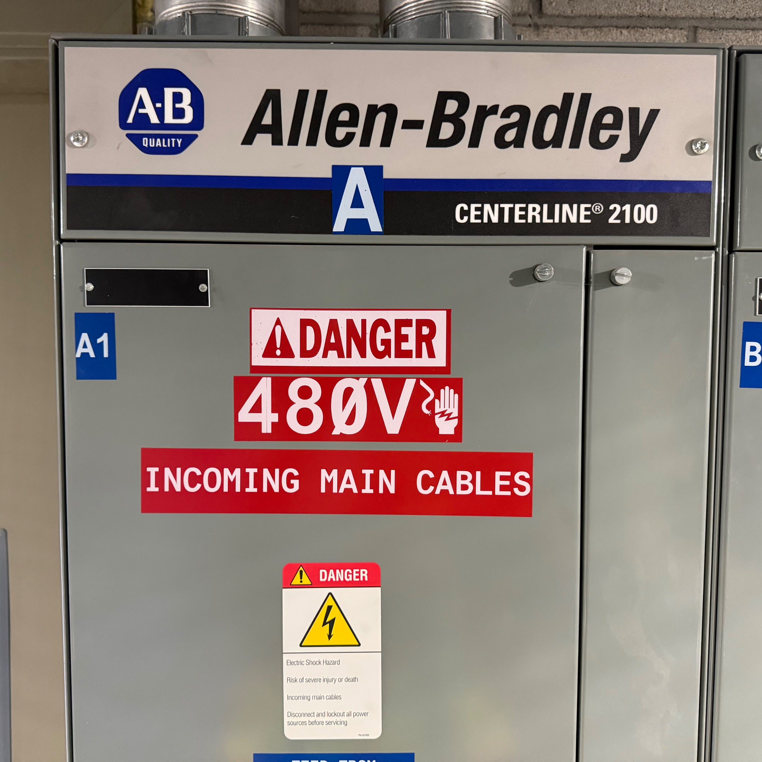 ALLEN BRADLEY CENTERLINE 2100 MOTOR CONTROL CENTER, 5 SECTIONS - undefined