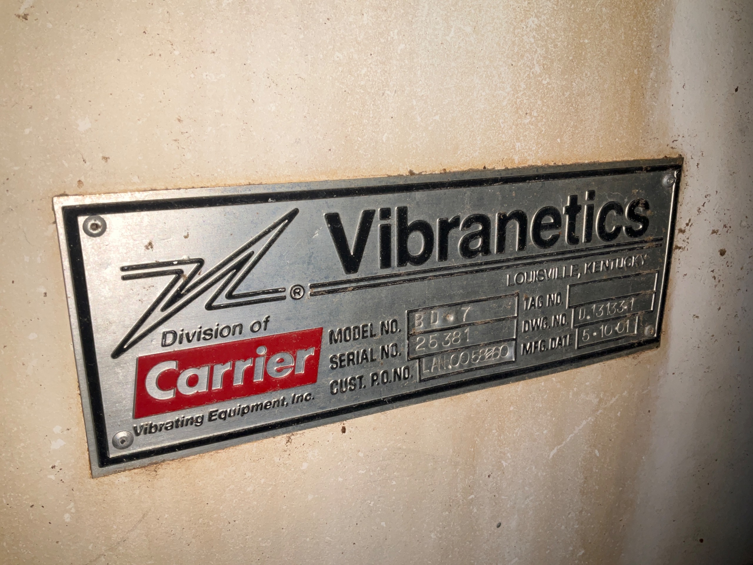2001 CARRIER BD7 VIBRATORY STORAGE TANK - undefined