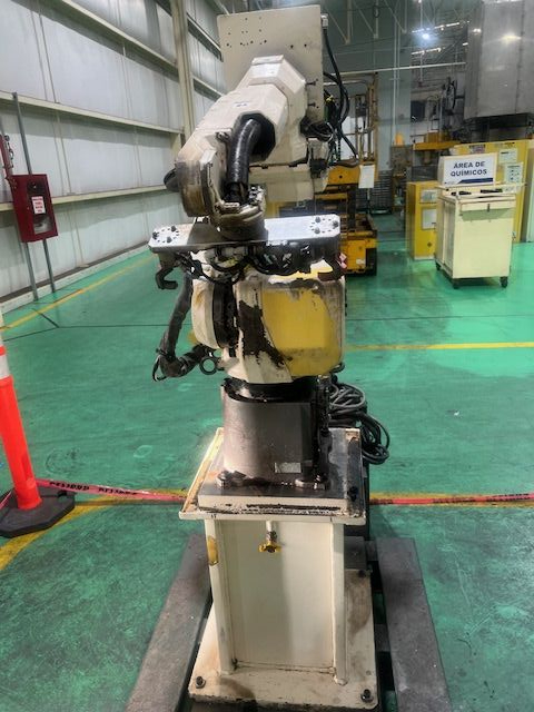 2016 FANUC M-10IA/12 ARTICULATED ROBOT - undefined
