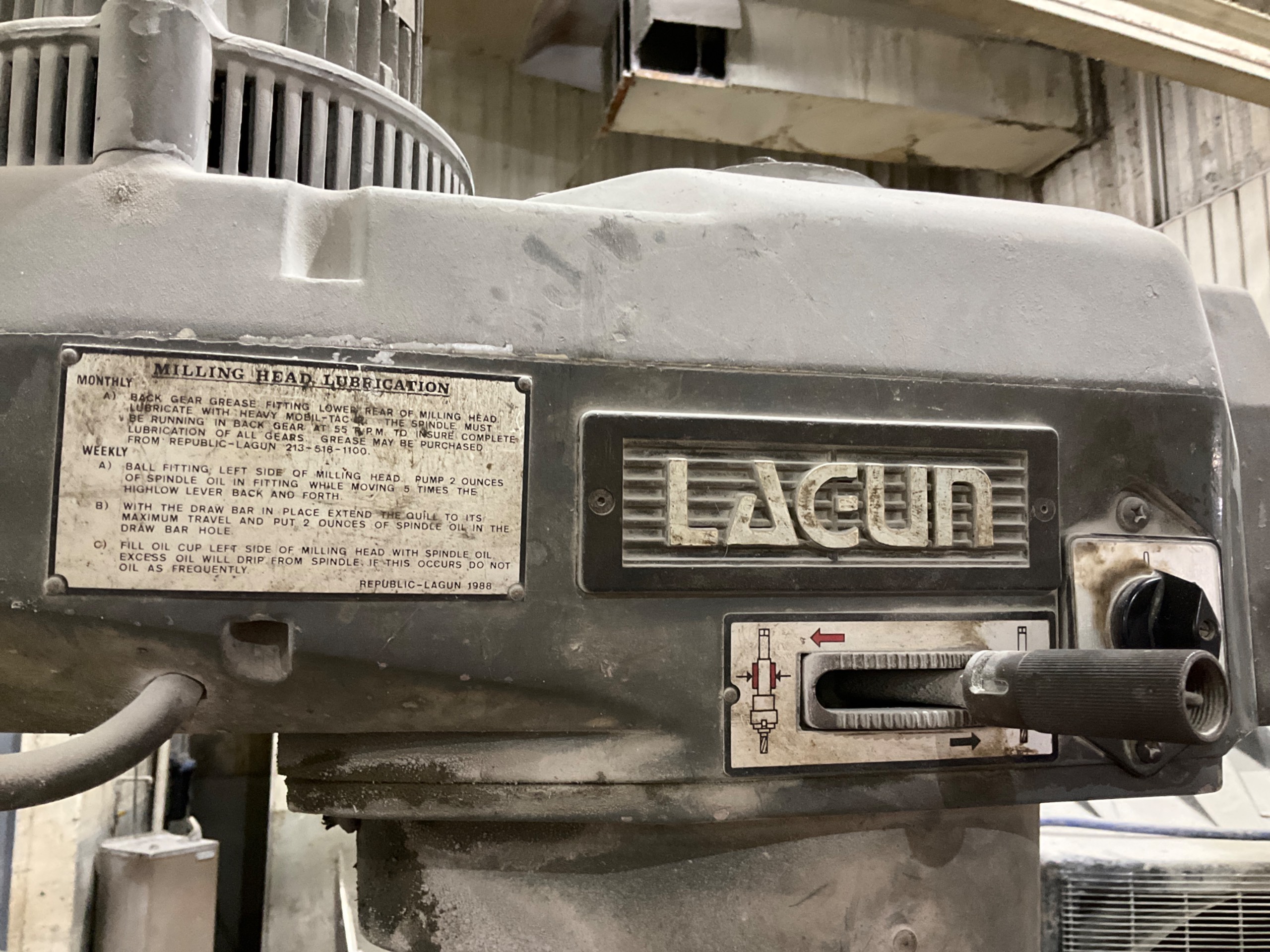 LAGUN FTV-2S VERTICAL MILLING MACHINE - undefined