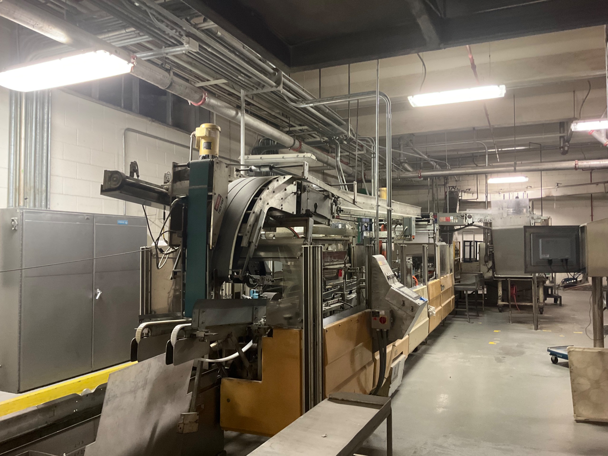 PORTEC INC. A2224 OVERHEAD CONVEYOR - undefined