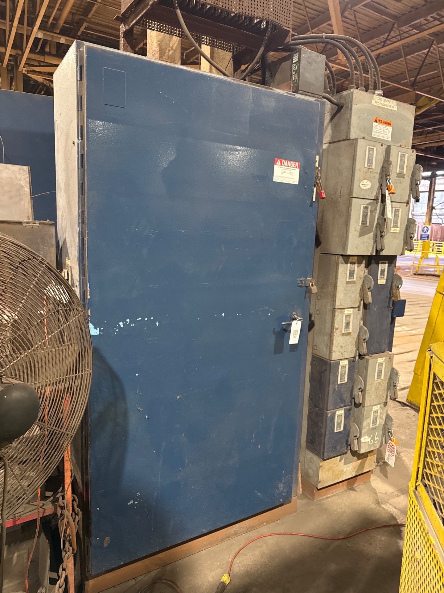BULK QTY OF ELECTRICAL COMPONENTS - undefined
