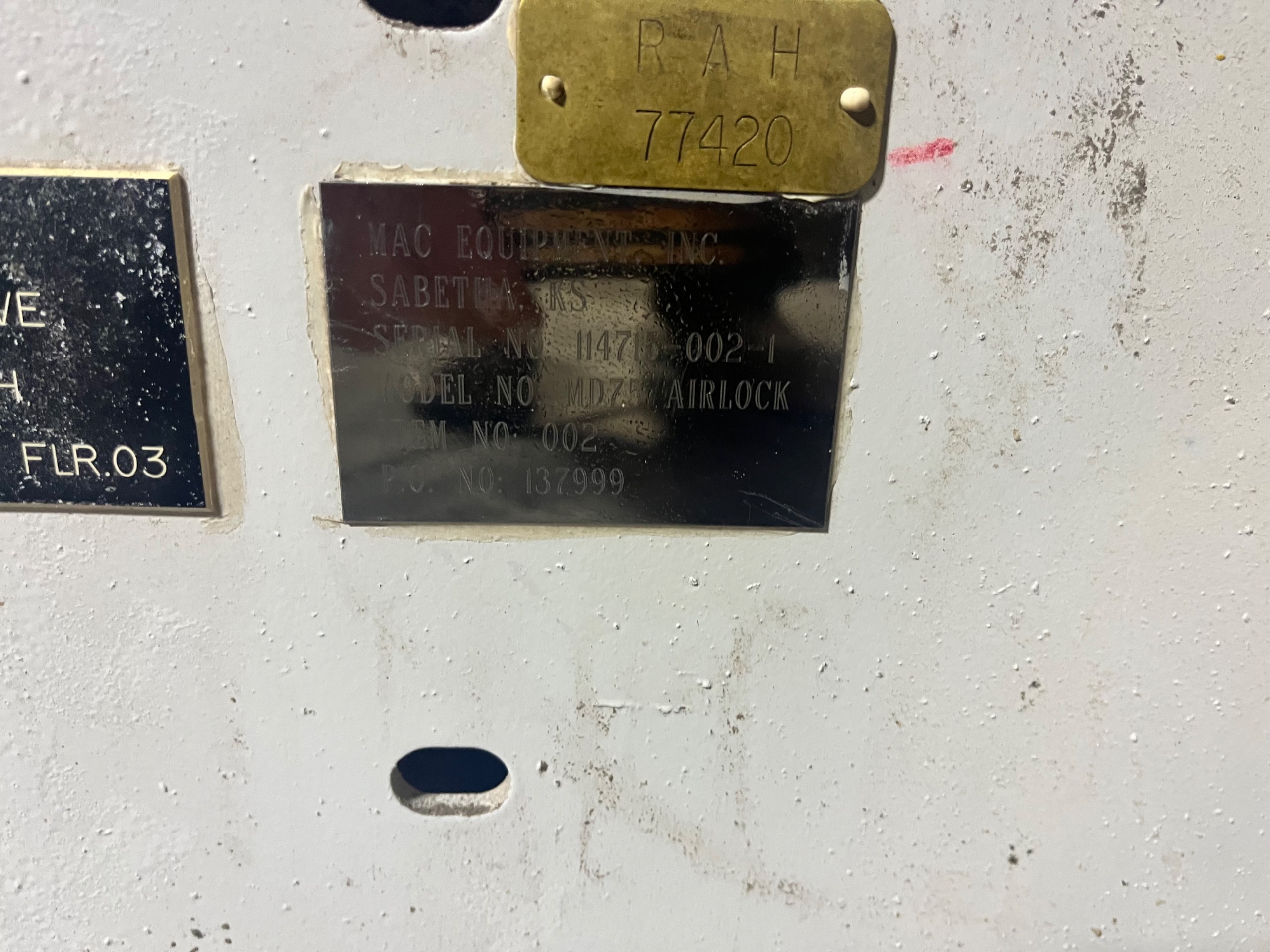 MAC 1HE39 DUST COLLECTOR RECIEVER - undefined