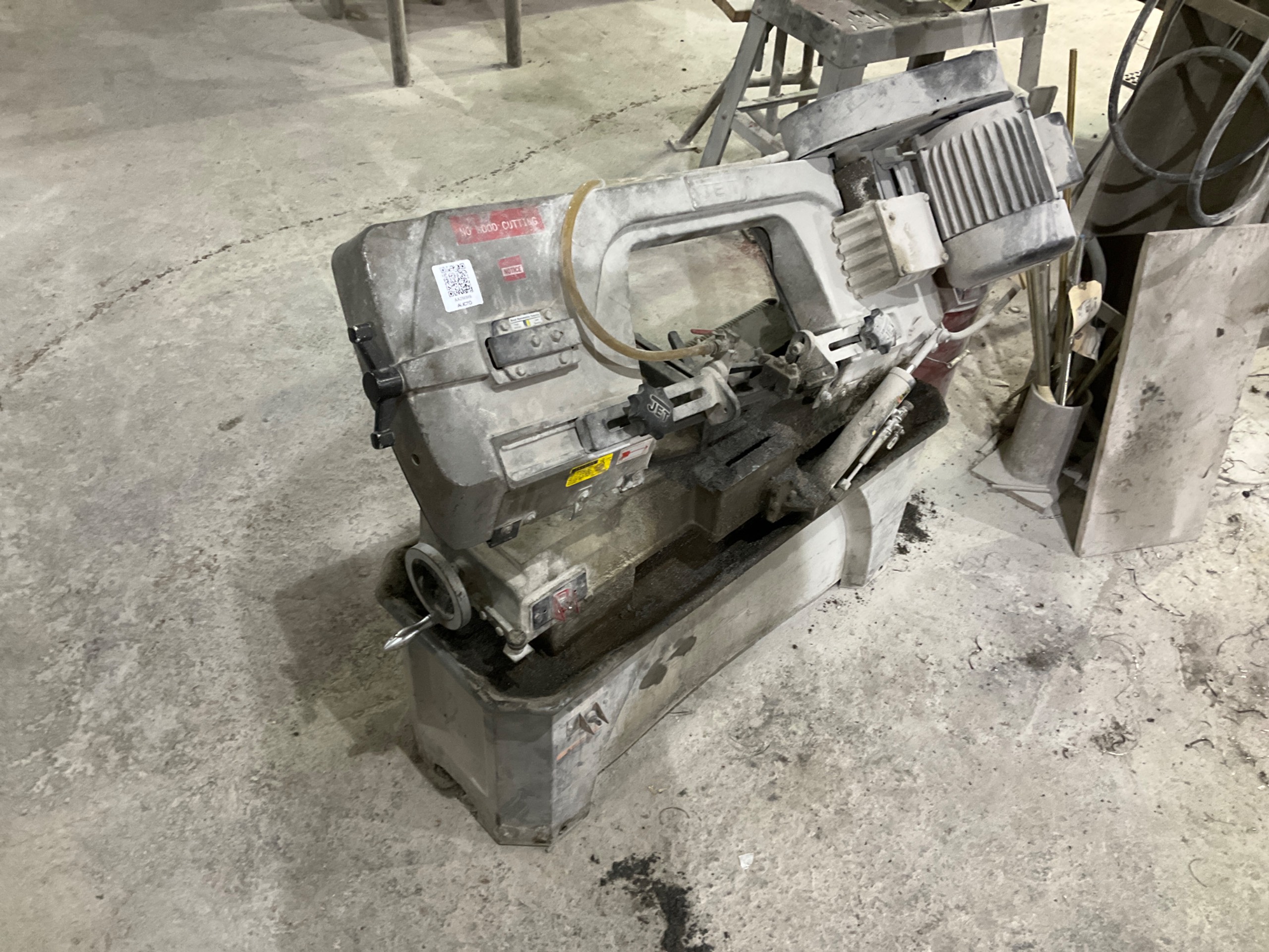 JET HVBS-712D HORIZONTAL BAND SAW - undefined