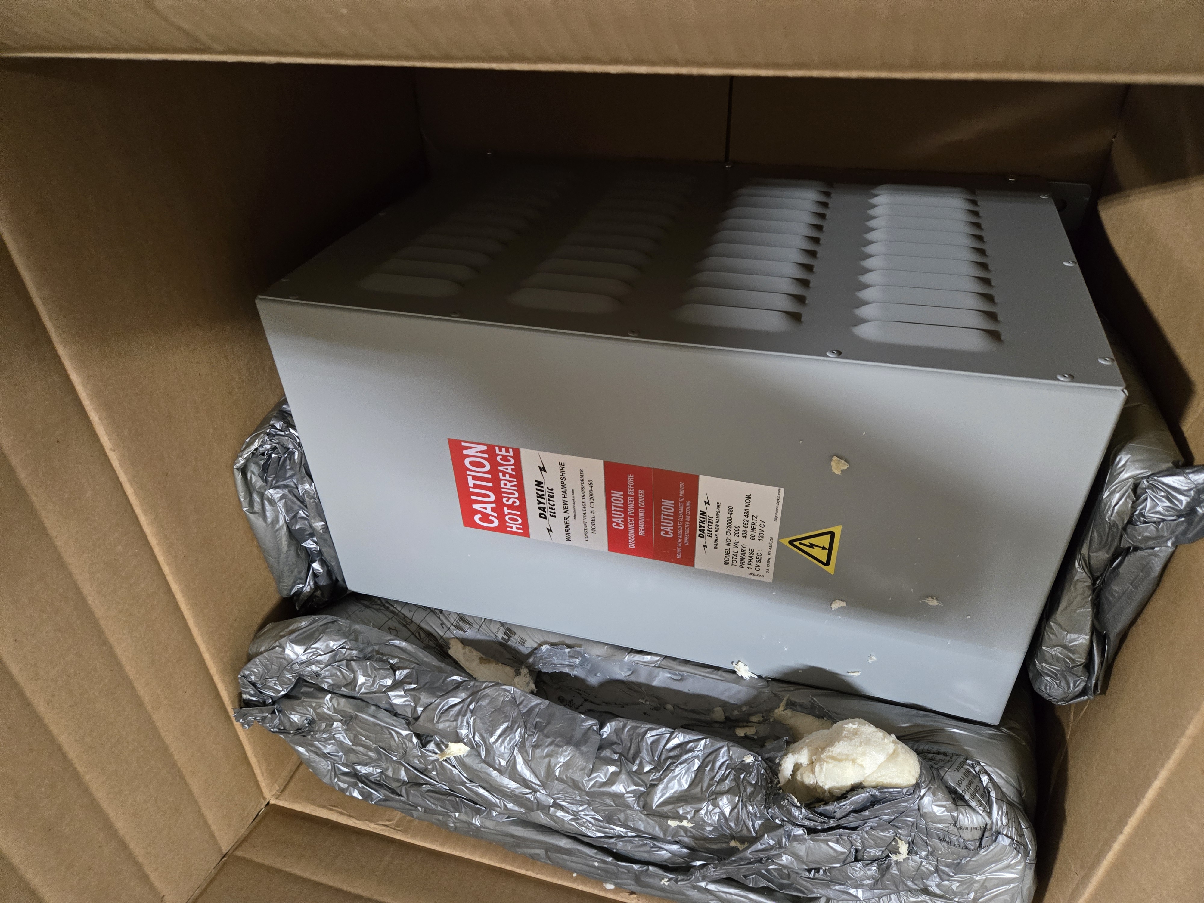 BULK QTY OF ELECTRICAL COMPONENTS - undefined