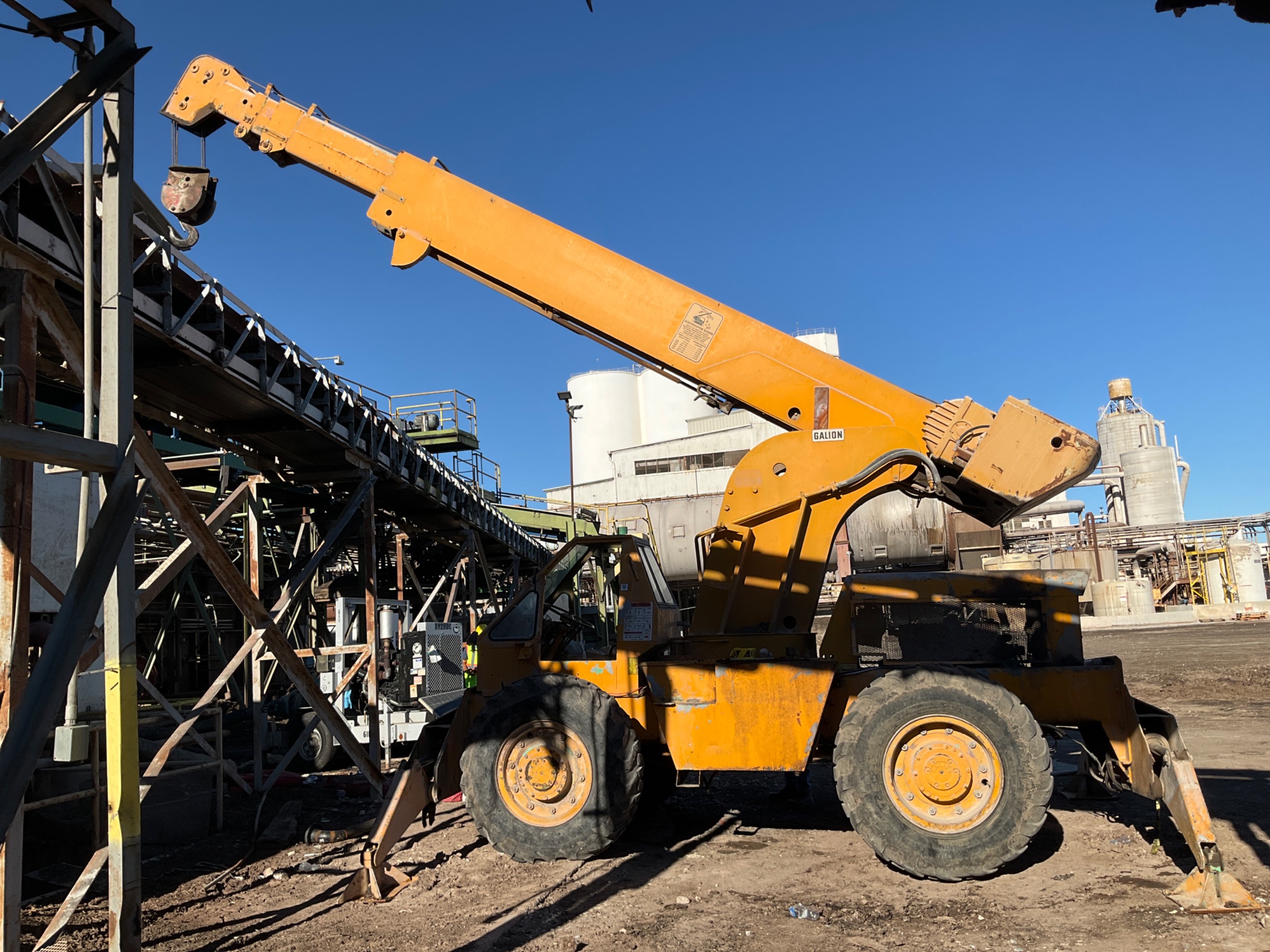GALION 150FA ROUGH TERRAIN CRANE - undefined