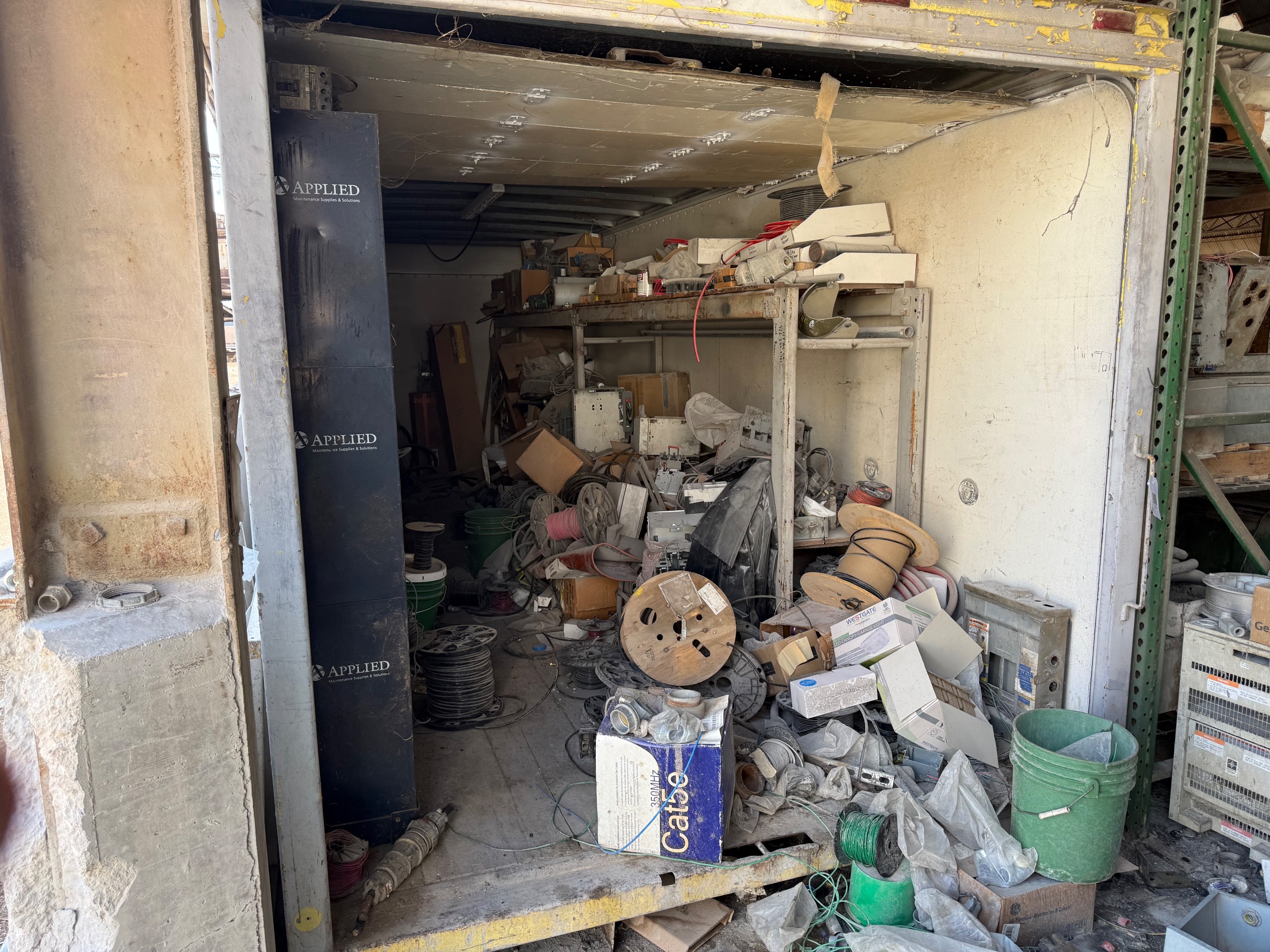 CONTENTS OF CONTAINER WITH INDUSTRIAL PARTS - undefined