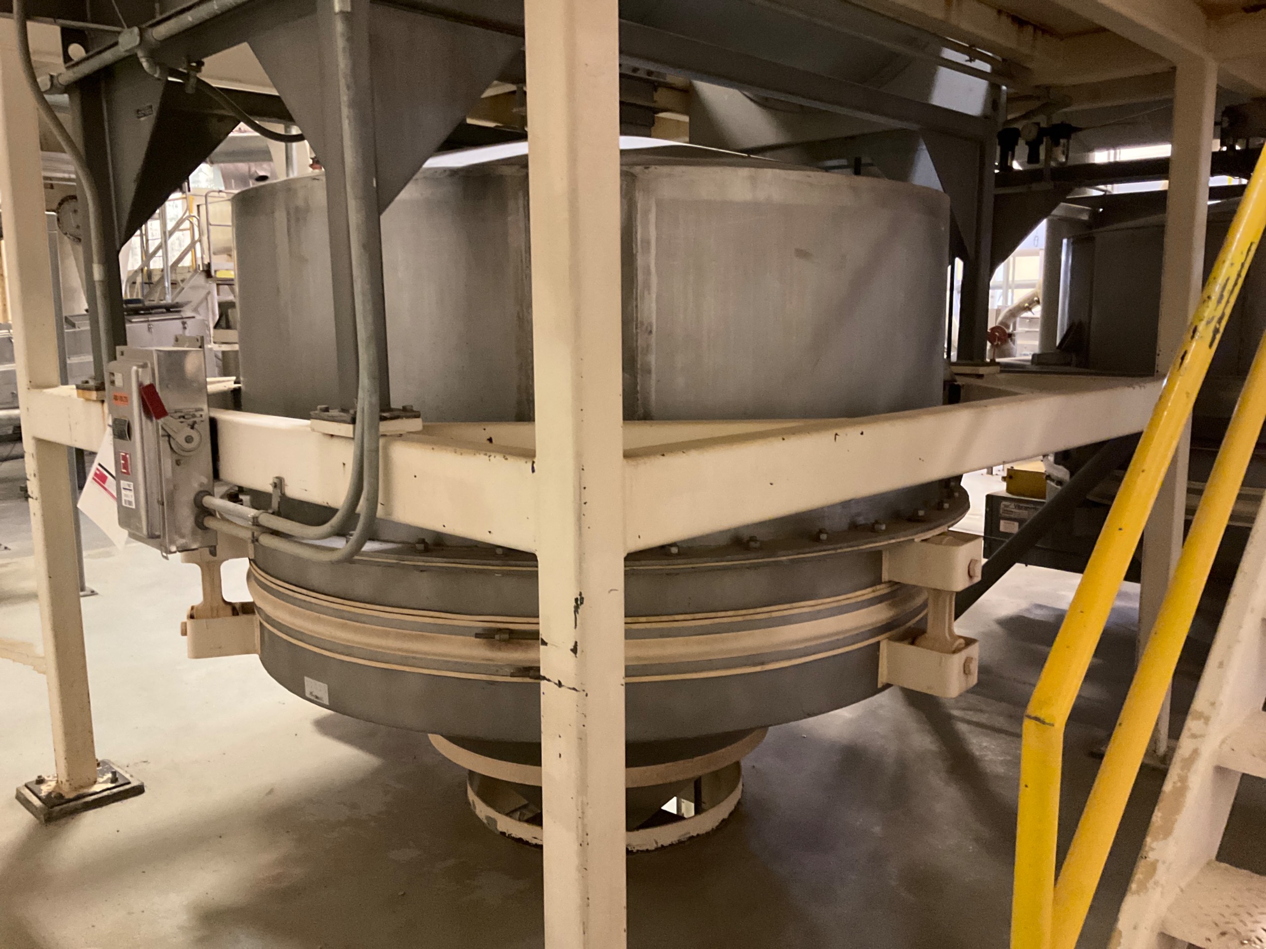 2001 CARRIER BD7 VIBRATORY STORAGE TANK - undefined