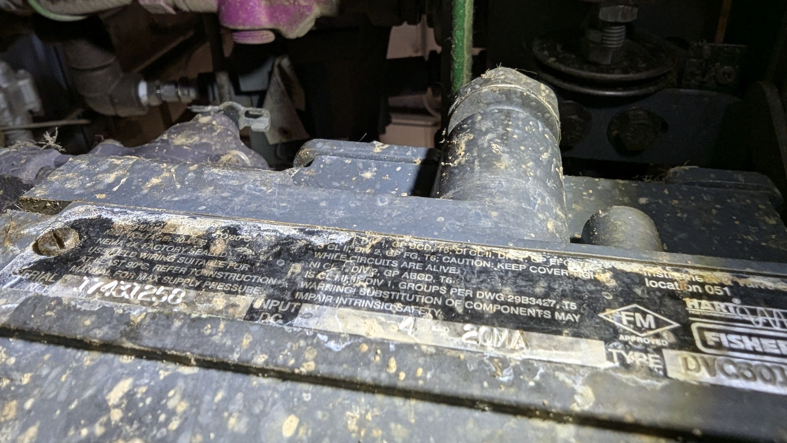 FISHER EZ CONTROL VALVE & 667 ACTUATOR ASSEMBLY - undefined