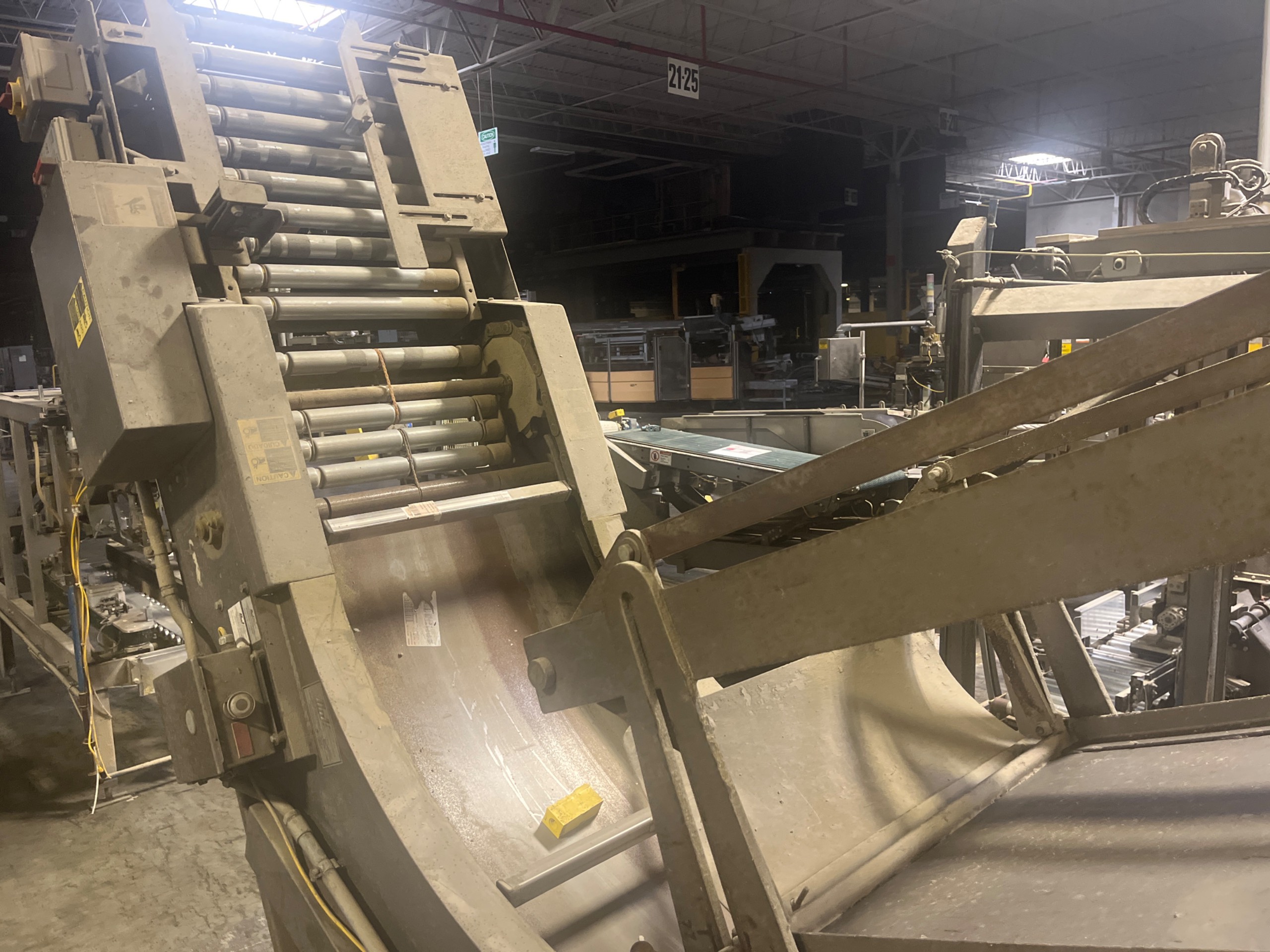 DILLIN ENGINEERED SYSTEMS CASE LIFT - undefined