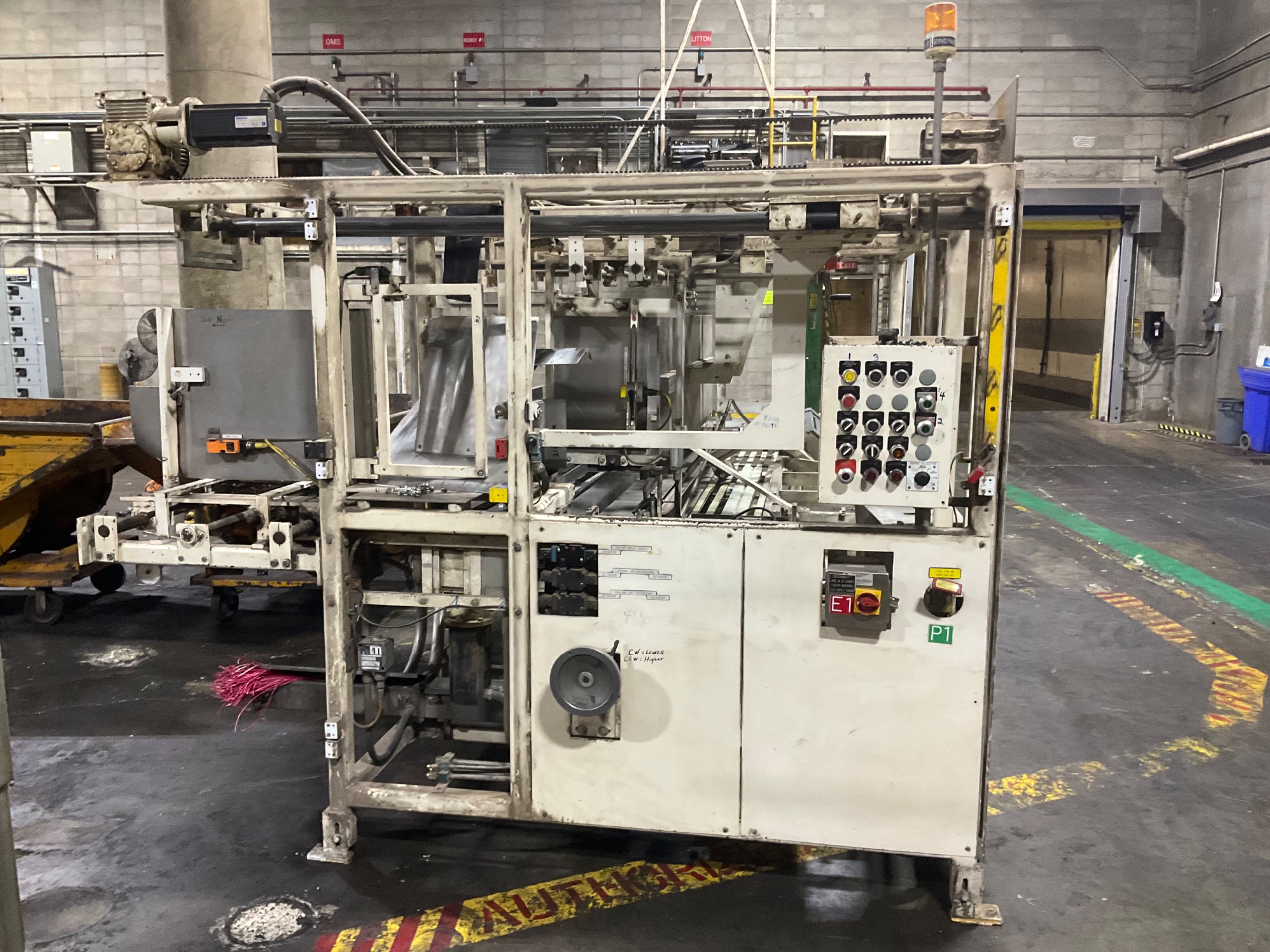 CASE FORMER MACHINE - undefined