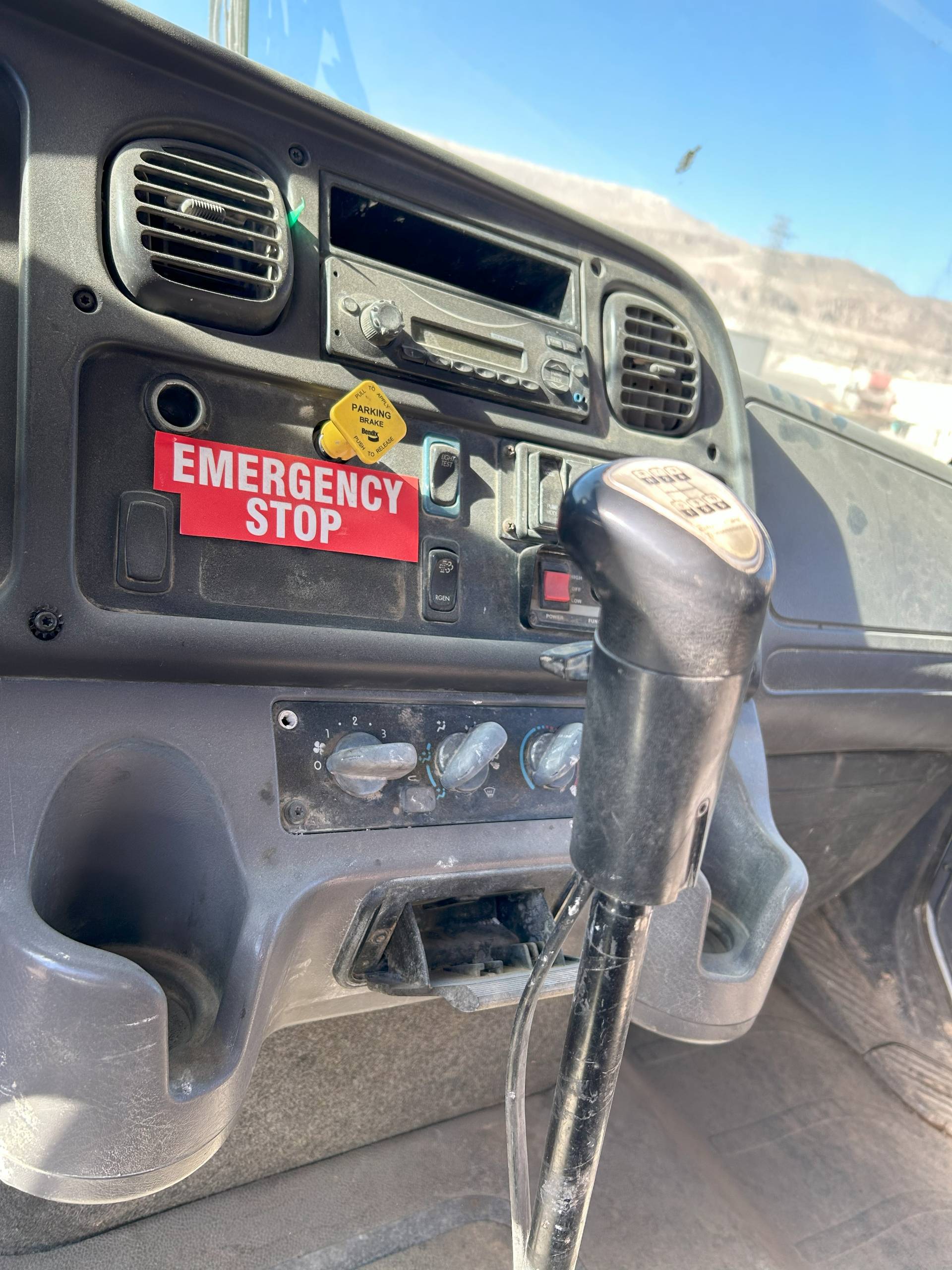 2014 LANDSHARK HYDRO-EXCAVATION TRUCK - FREIGHTLINER - undefined