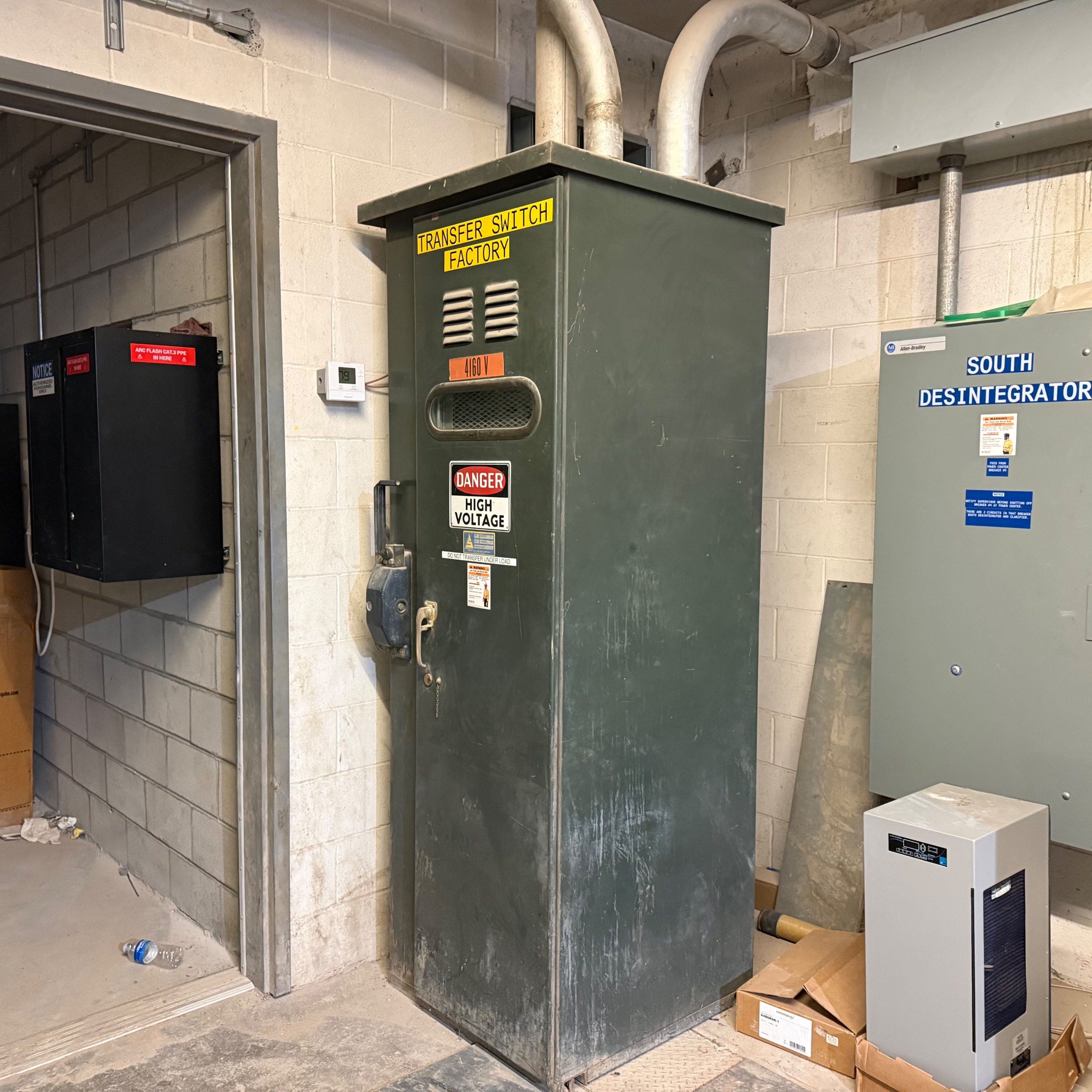 BULK QTY OF CONTENTS OF ELECTRICAL ROOM - undefined