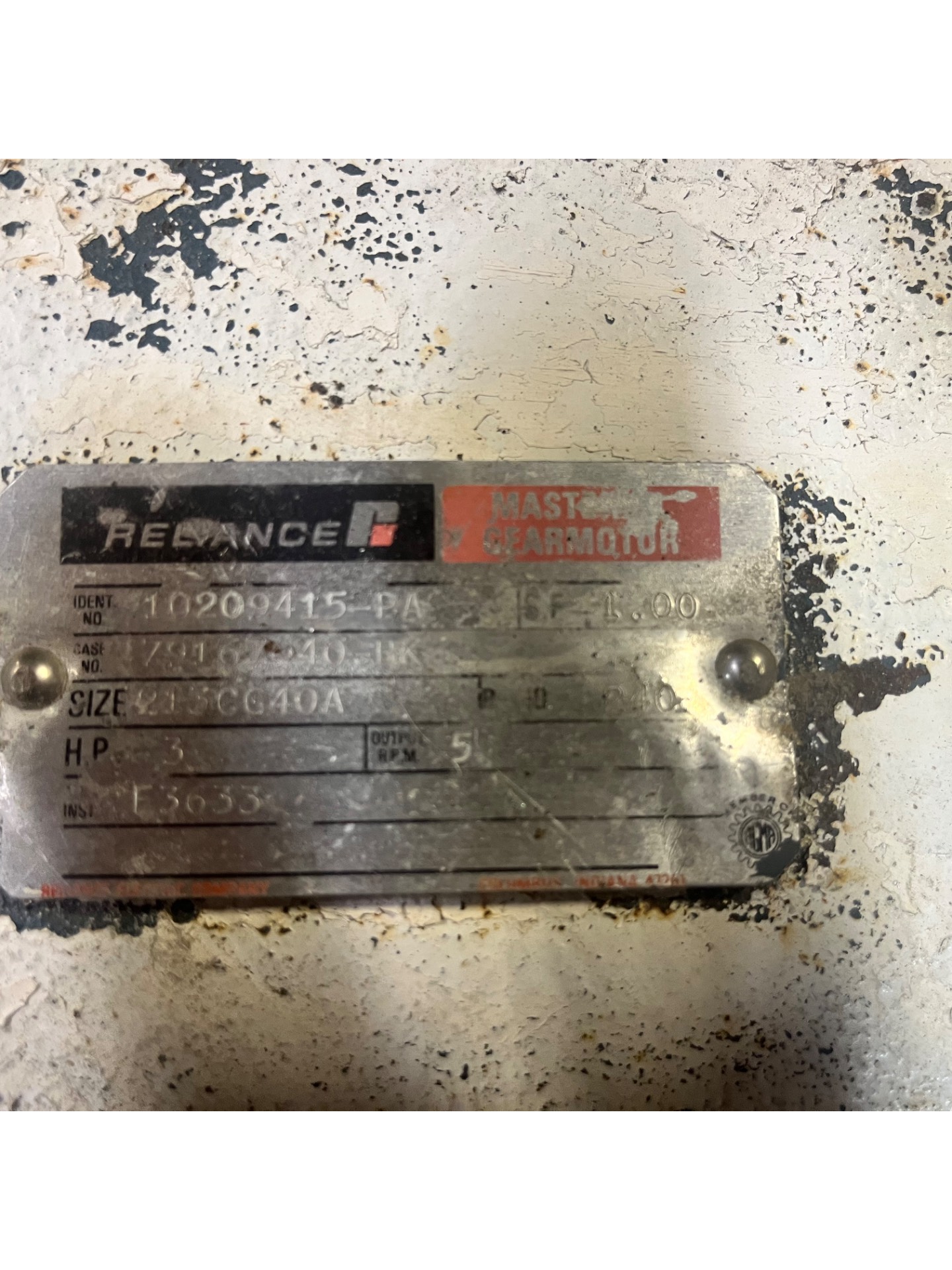 QTY 3: RELIANCE 213CG40A GEARMOTOR - undefined