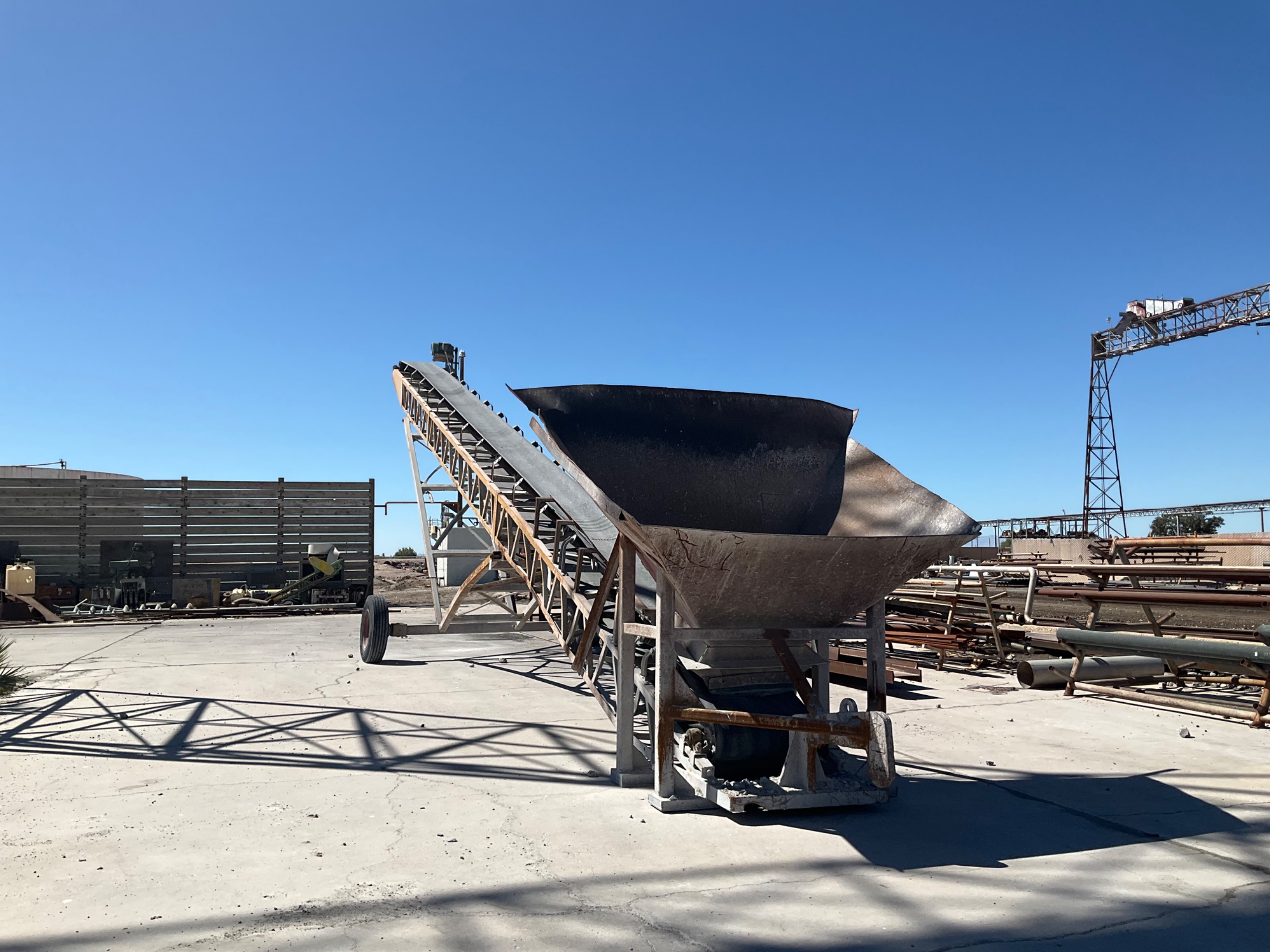 MOBILE STACKING BELT CONVEYOR - undefined