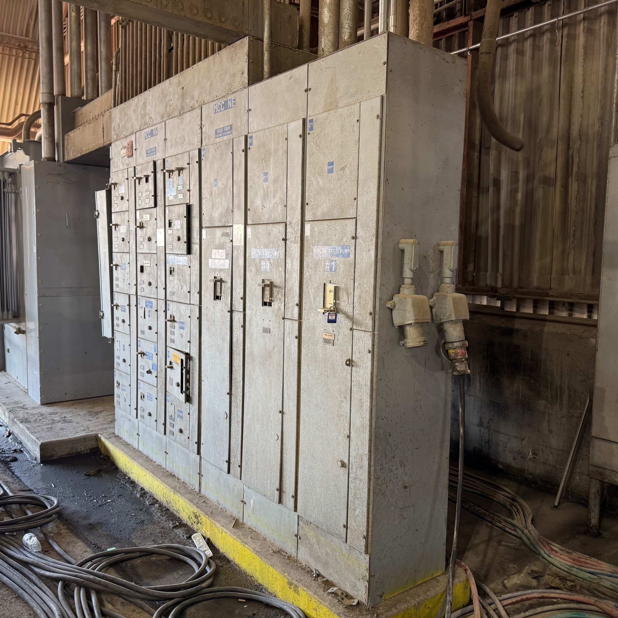 1973 WESTINGHOUSE TYPE W MCC 480 V 600 A - undefined