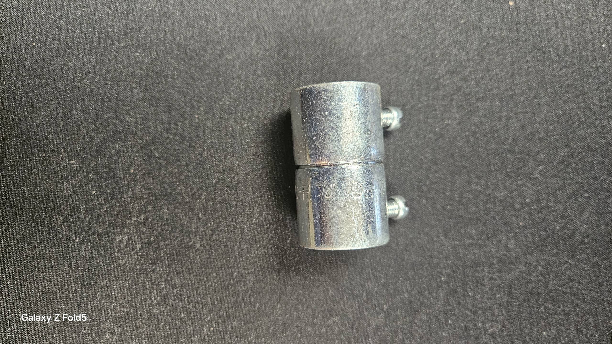 EATON CROUSE-HINDS 461 3/4" EMT SET SCREW COUPLING-BOX OF 25 - undefined