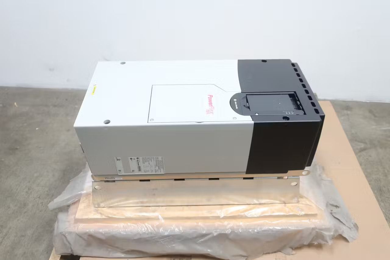 ALLEN BRADLEY 20G14ND156AN0NNNNN POWERFLEX 755 AC VFD DRIVE 400HZ 460V-AC 125HP - undefined