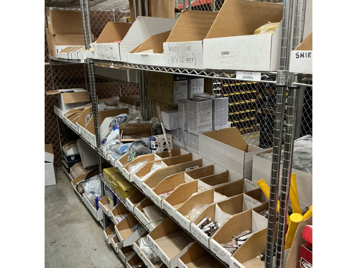 BULK QTY OF TOOLS AND SAFETY EQUIPMENT - undefined