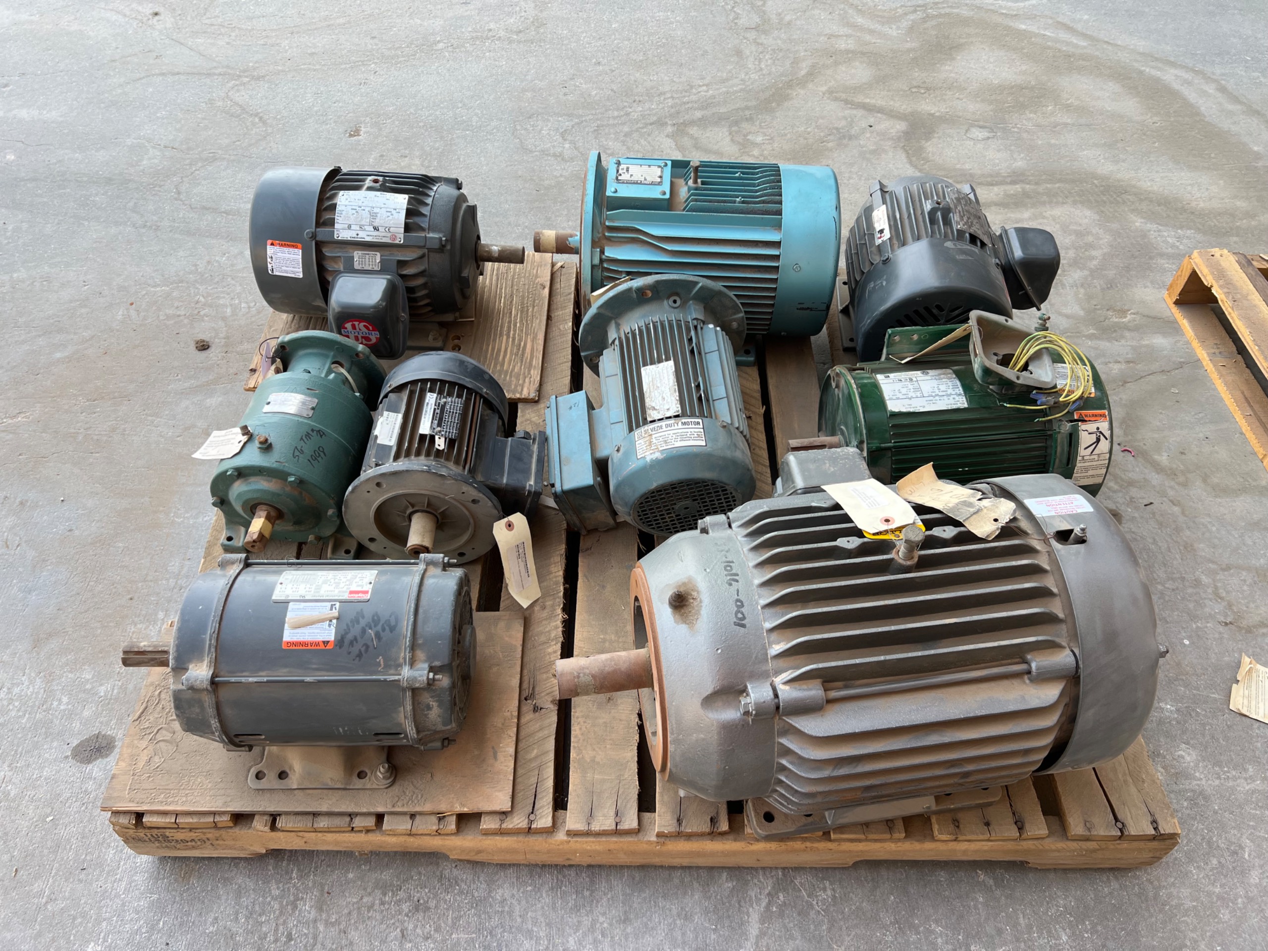 QTY 9: ELECTRIC MOTORS - undefined