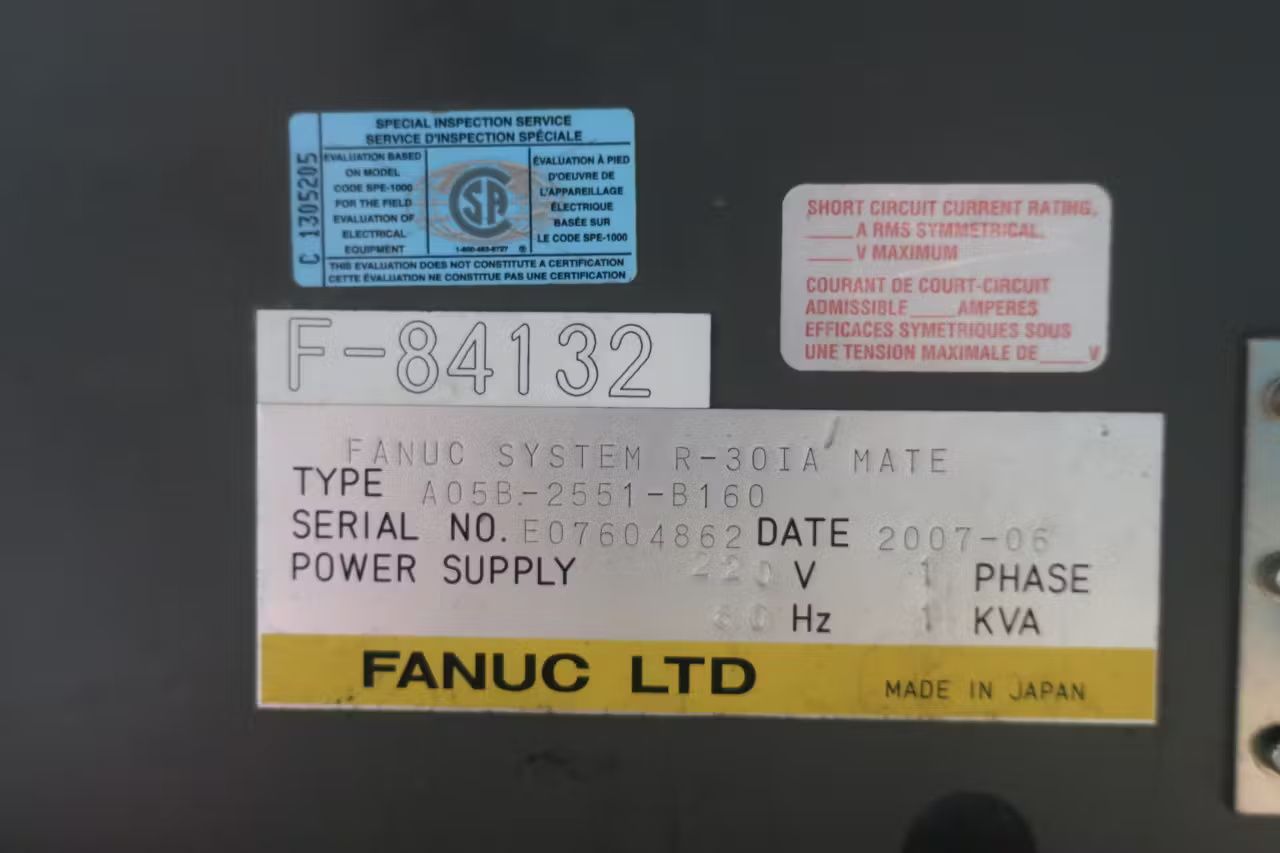 FANUC A05B-2551-B160 A05B-1139-B204 LR MATE 200IC ROBOT CONTROLLER ASSEMBLY - undefined