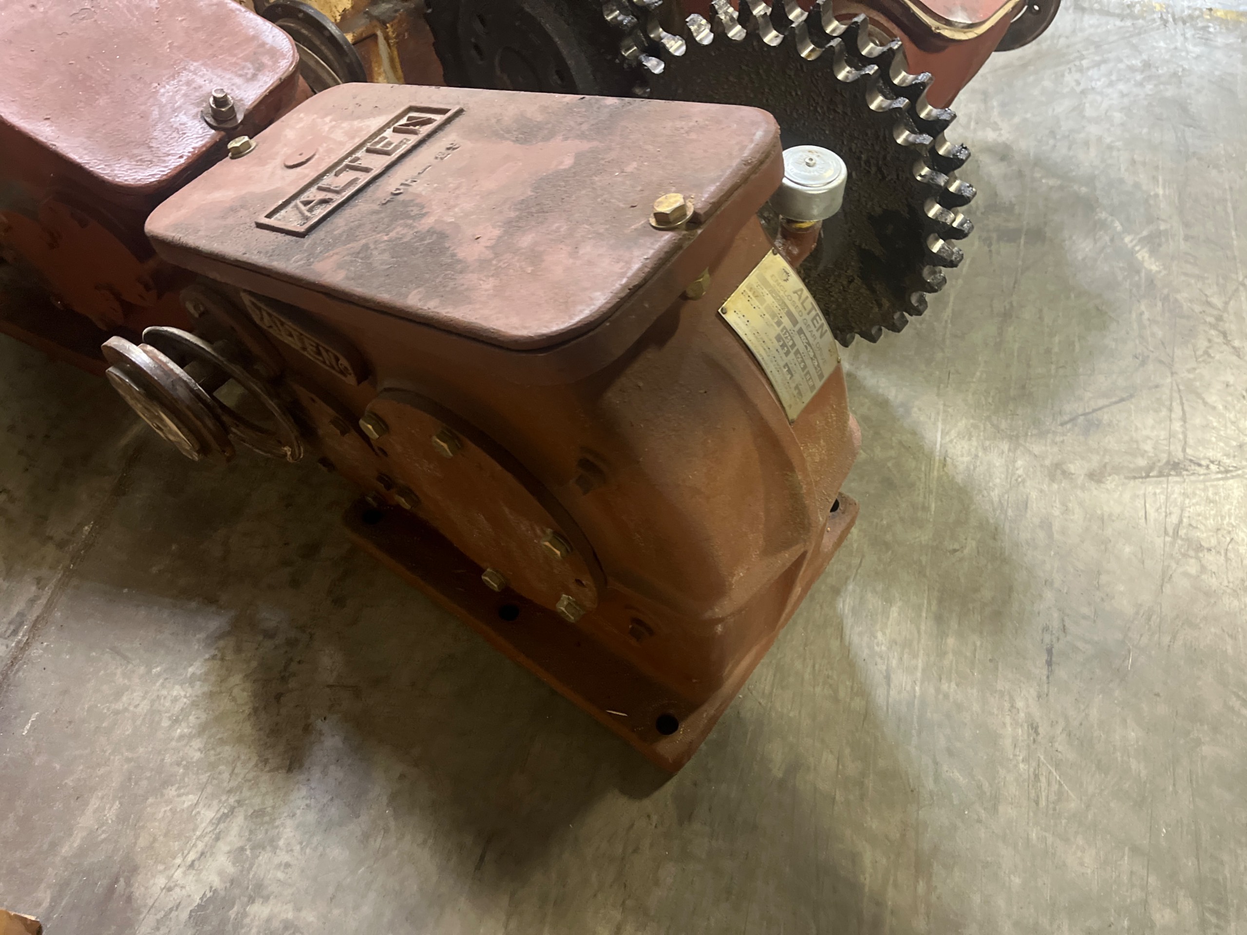 ALTEN ADG-45B-2M-11 ENCLOSED GEAR DRIVE - undefined