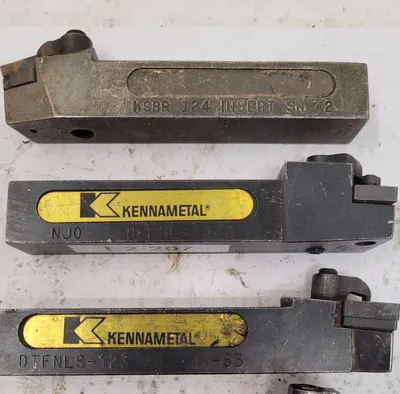 KENNAMETAL TOOLHOLDERS SET OF 6 - MIXED 3/4" AND 5/8" SHANKS (MODELS: DTFNLS-123, DCFNL-124B, ETC.) - undefined