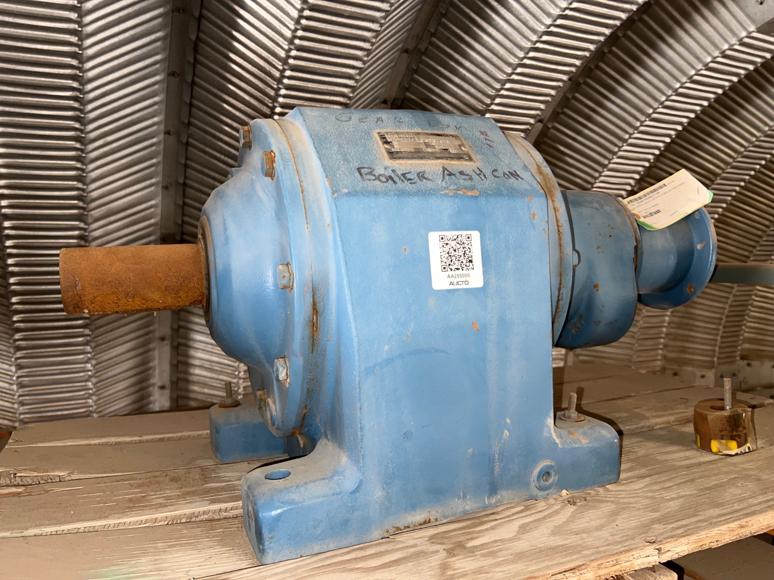SEW-EURODRIVE R93 60LF145 GEAR REDUCER - undefined
