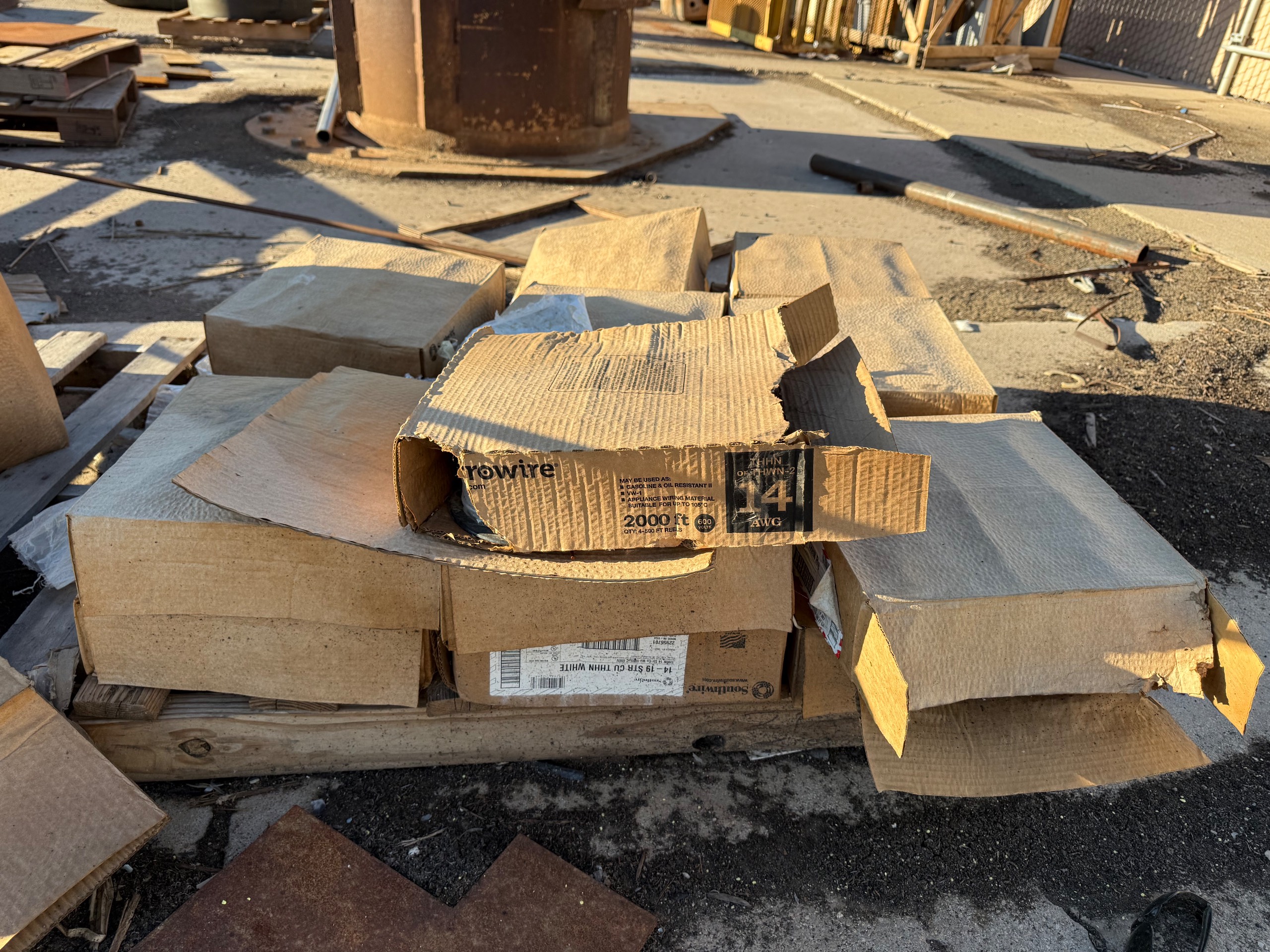 BULK QTY OF INDUSTRIAL PARTS - undefined