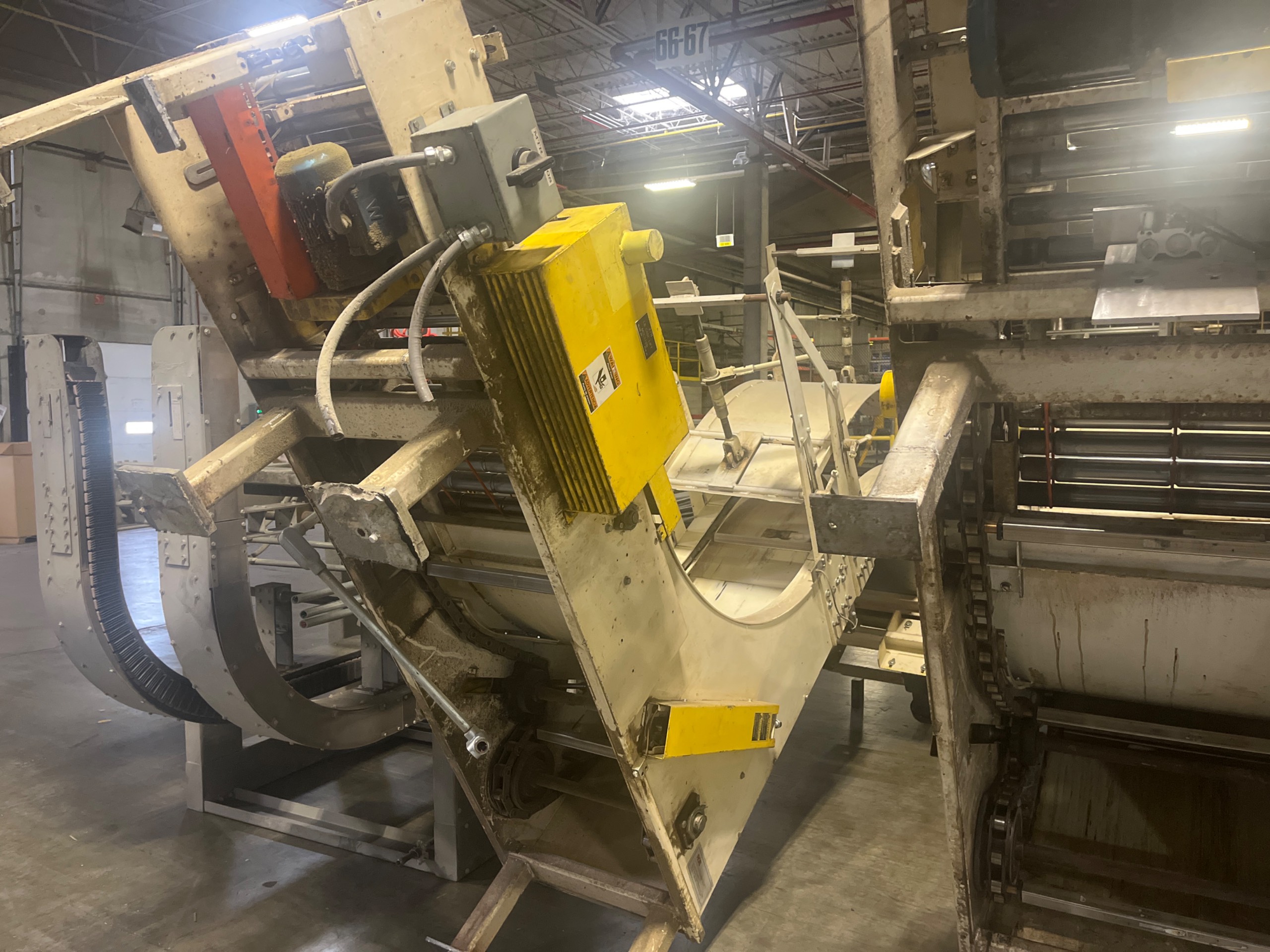 ROE CASE LIFT ELEVATOR - undefined