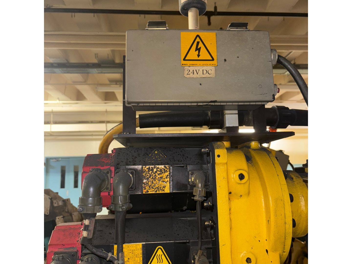 2000 FANUC S-430IF ARTICULATED ROBOT - undefined