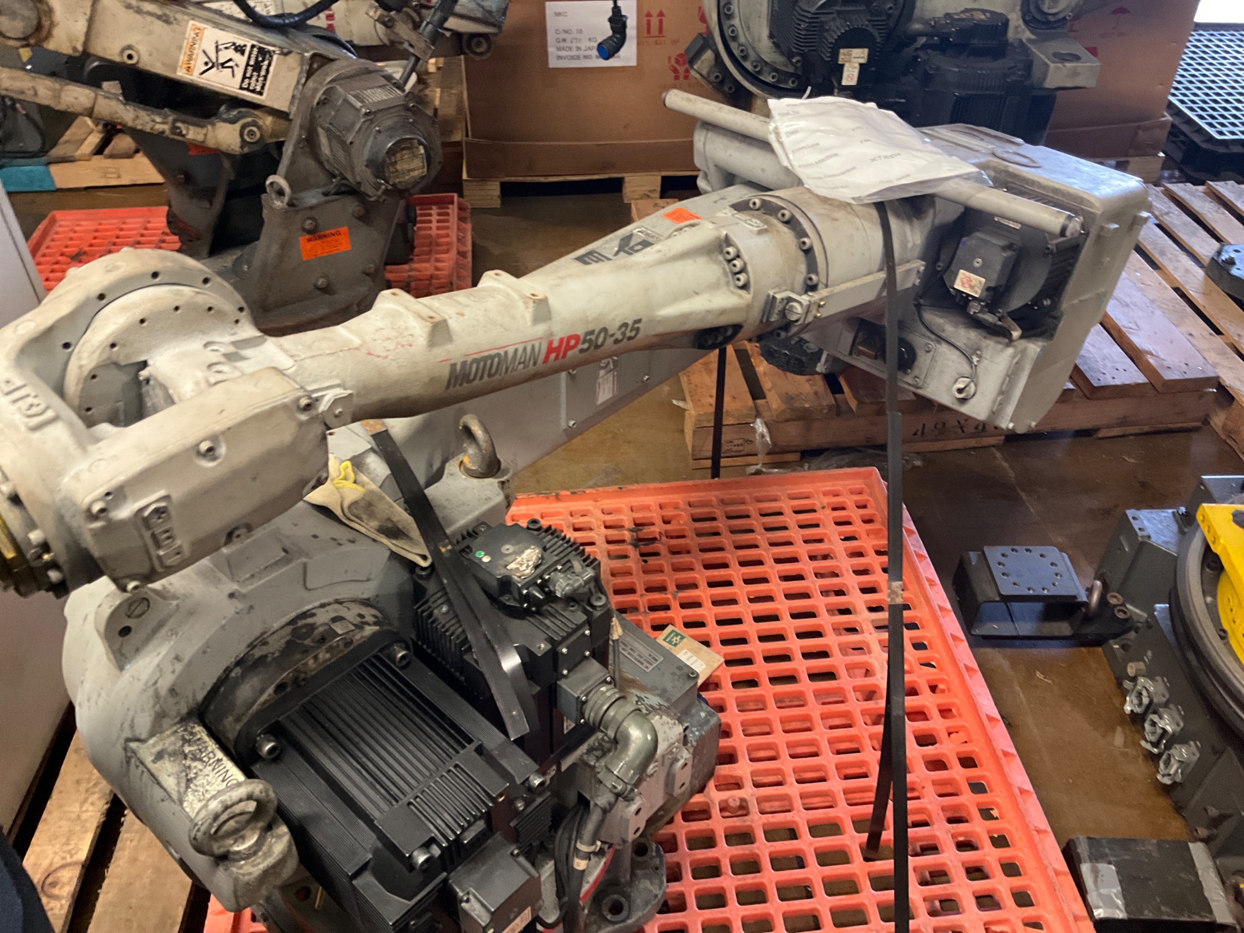 2007 YASKAWA MOTOMAN HP50-35 ARTICULATED ROBOT - undefined