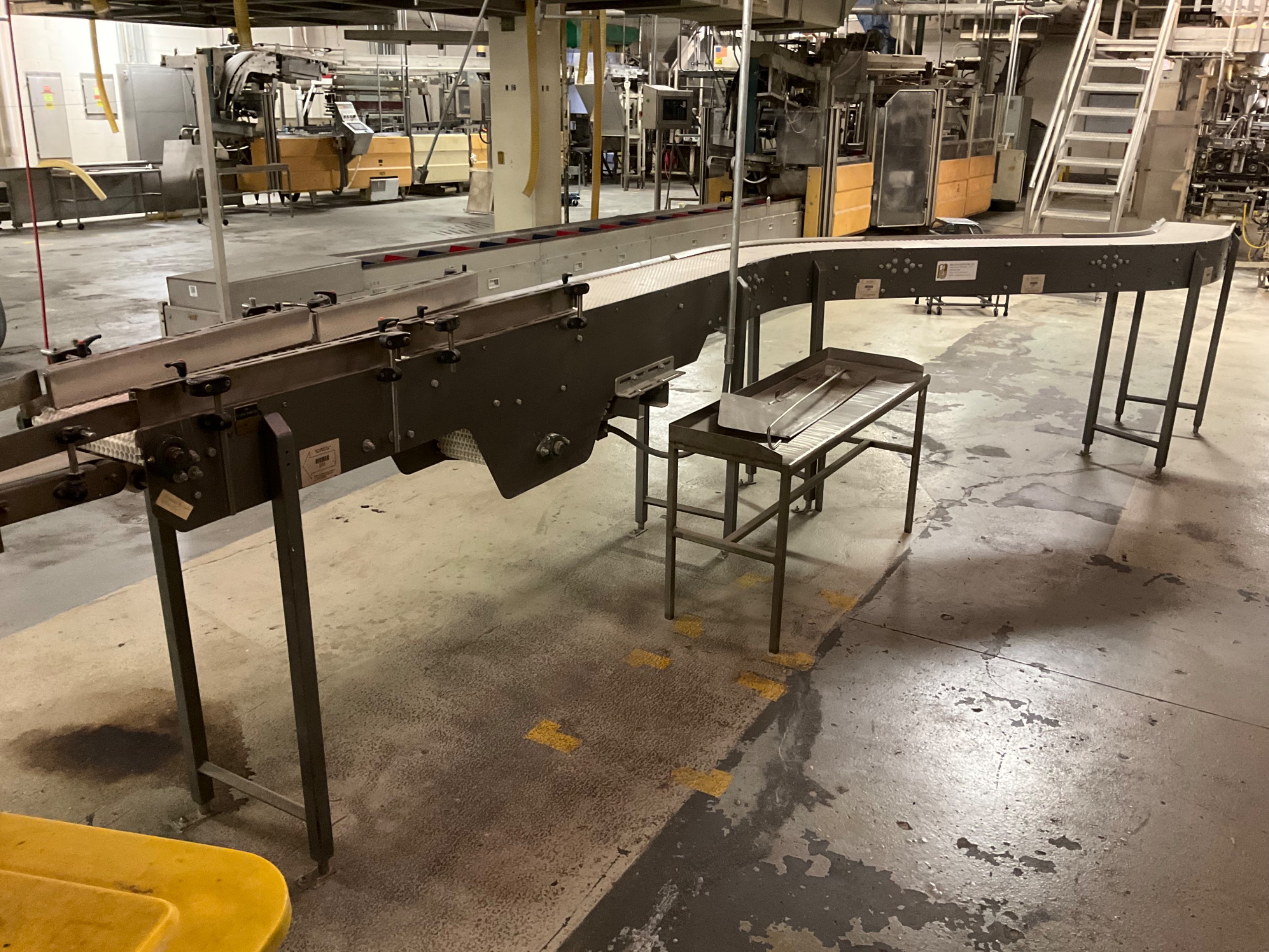MULTI‑CONVEYOR S-CURVE CONVEYOR - undefined